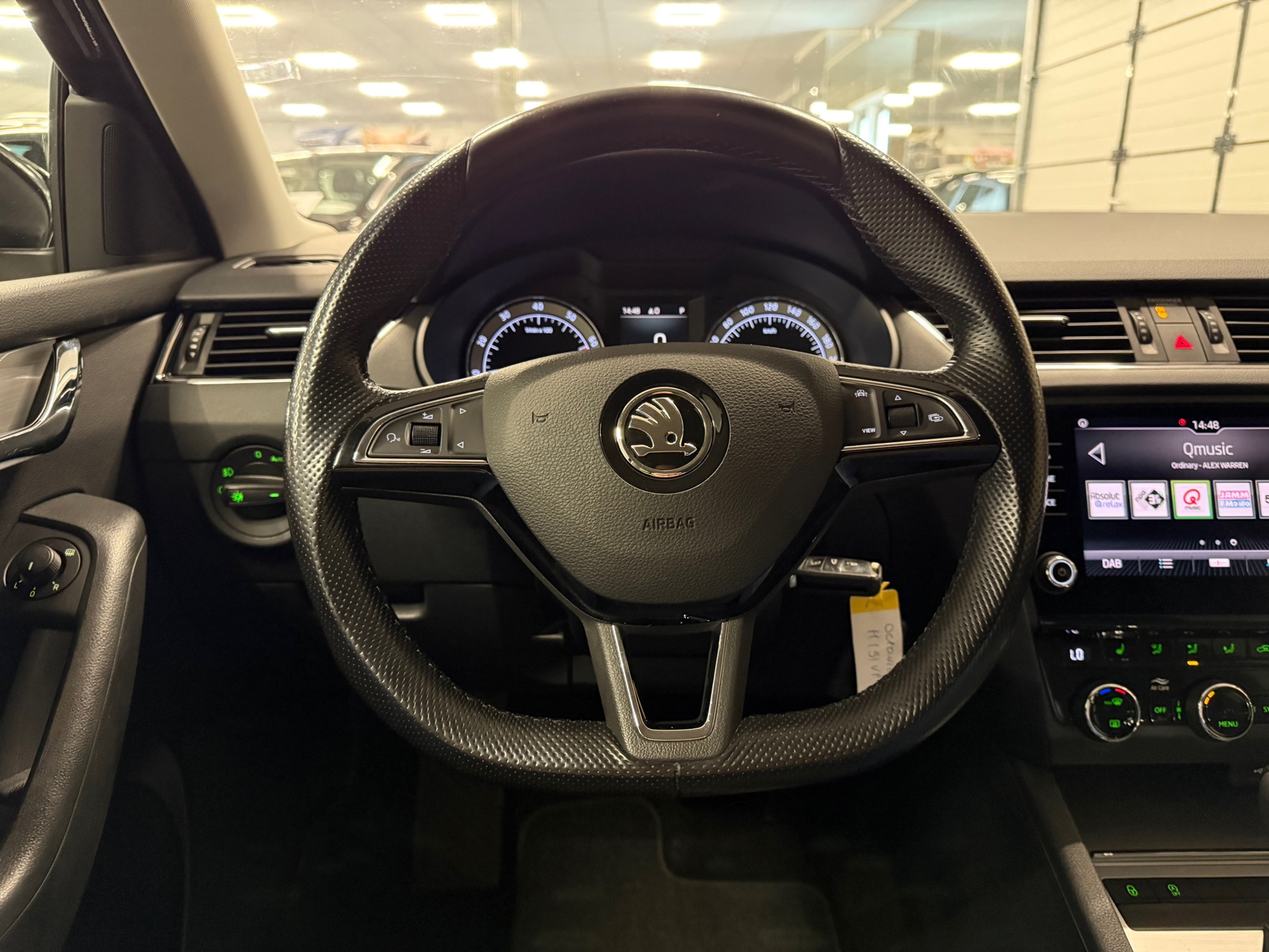 https://www.autokooy.nl//xml/images/46258824-12.JPG
