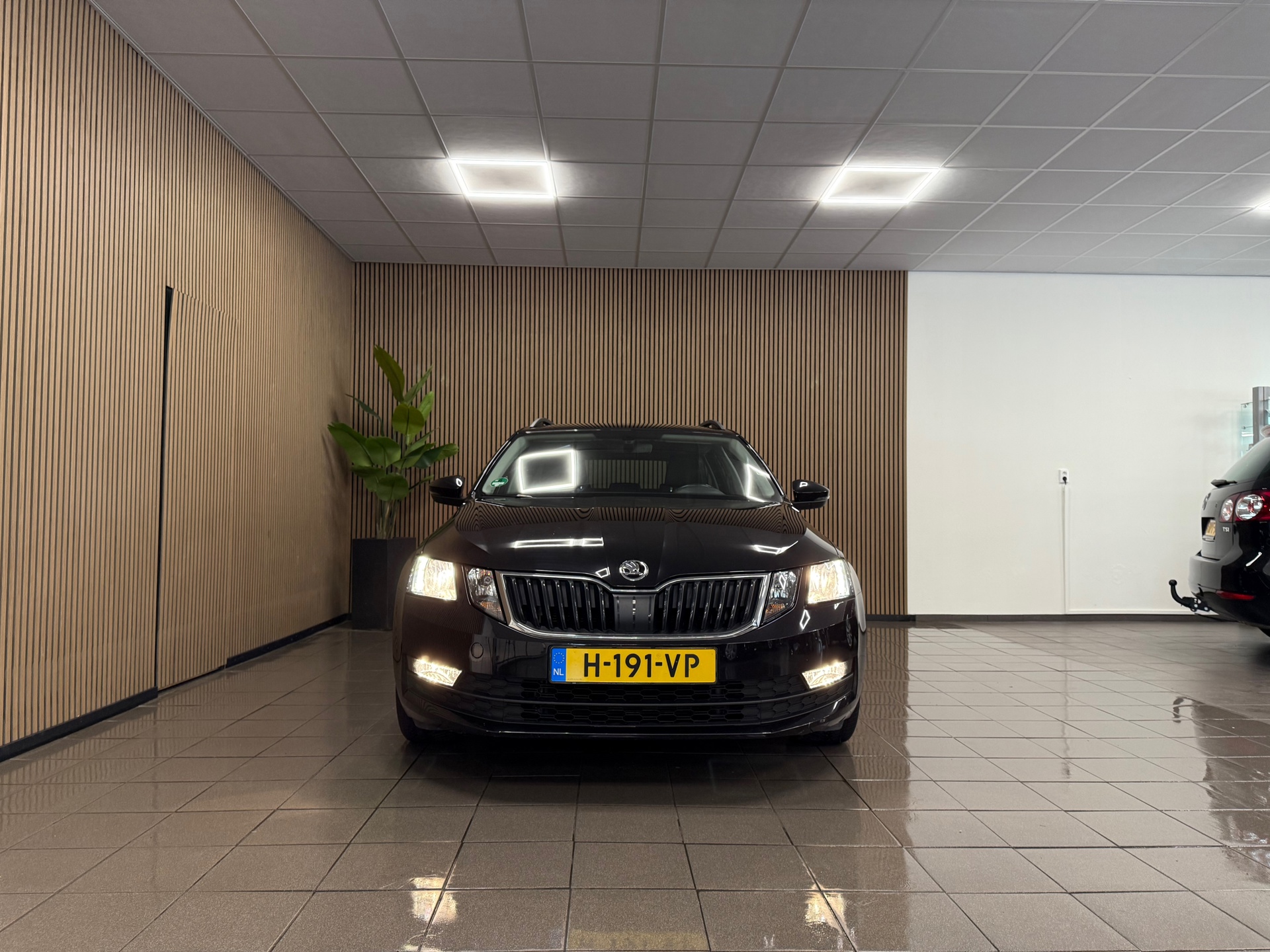 https://www.autokooy.nl//xml/images/46258824-7.JPG