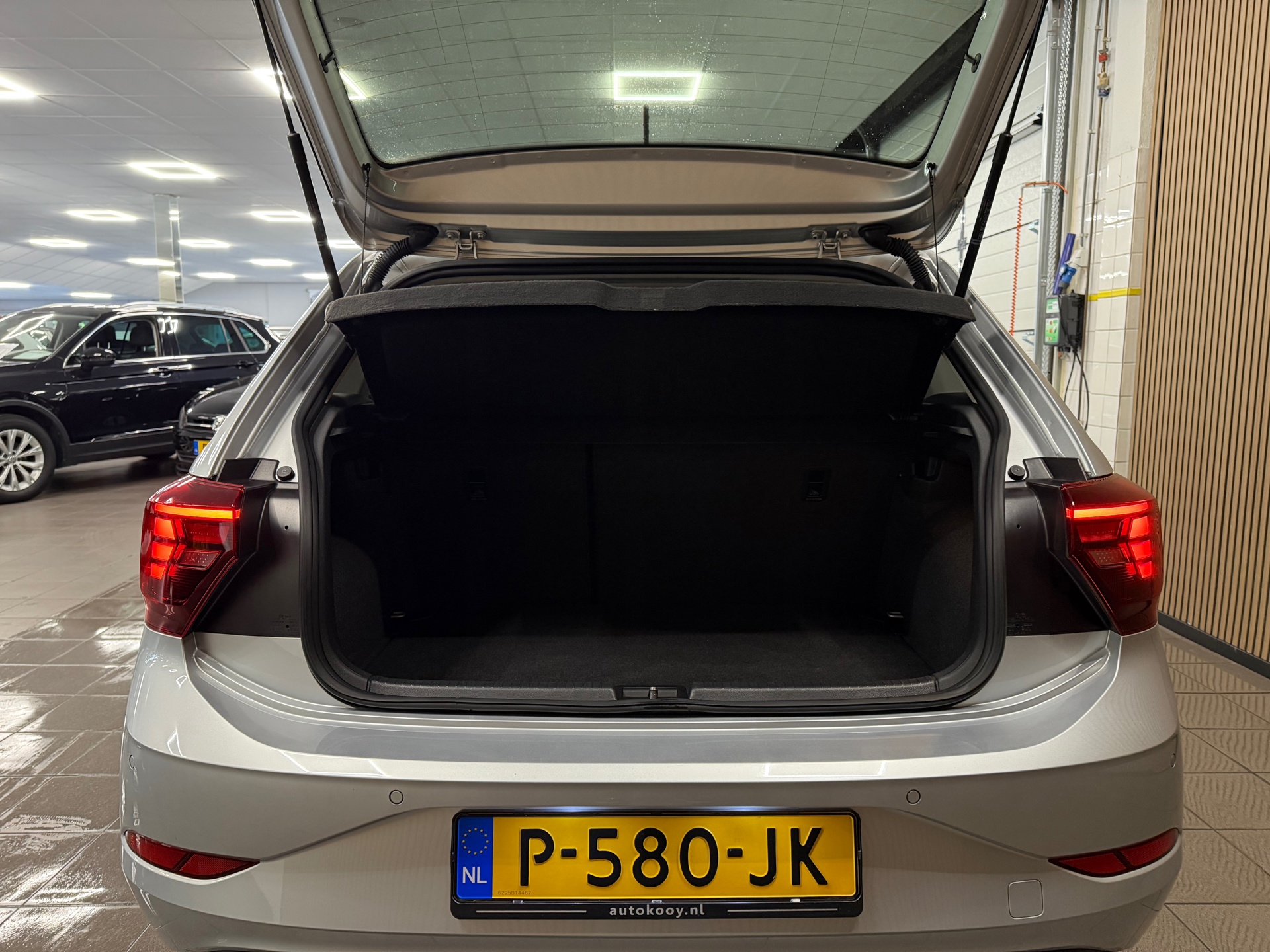 https://www.autokooy.nl//xml/images/46286833-5.JPG