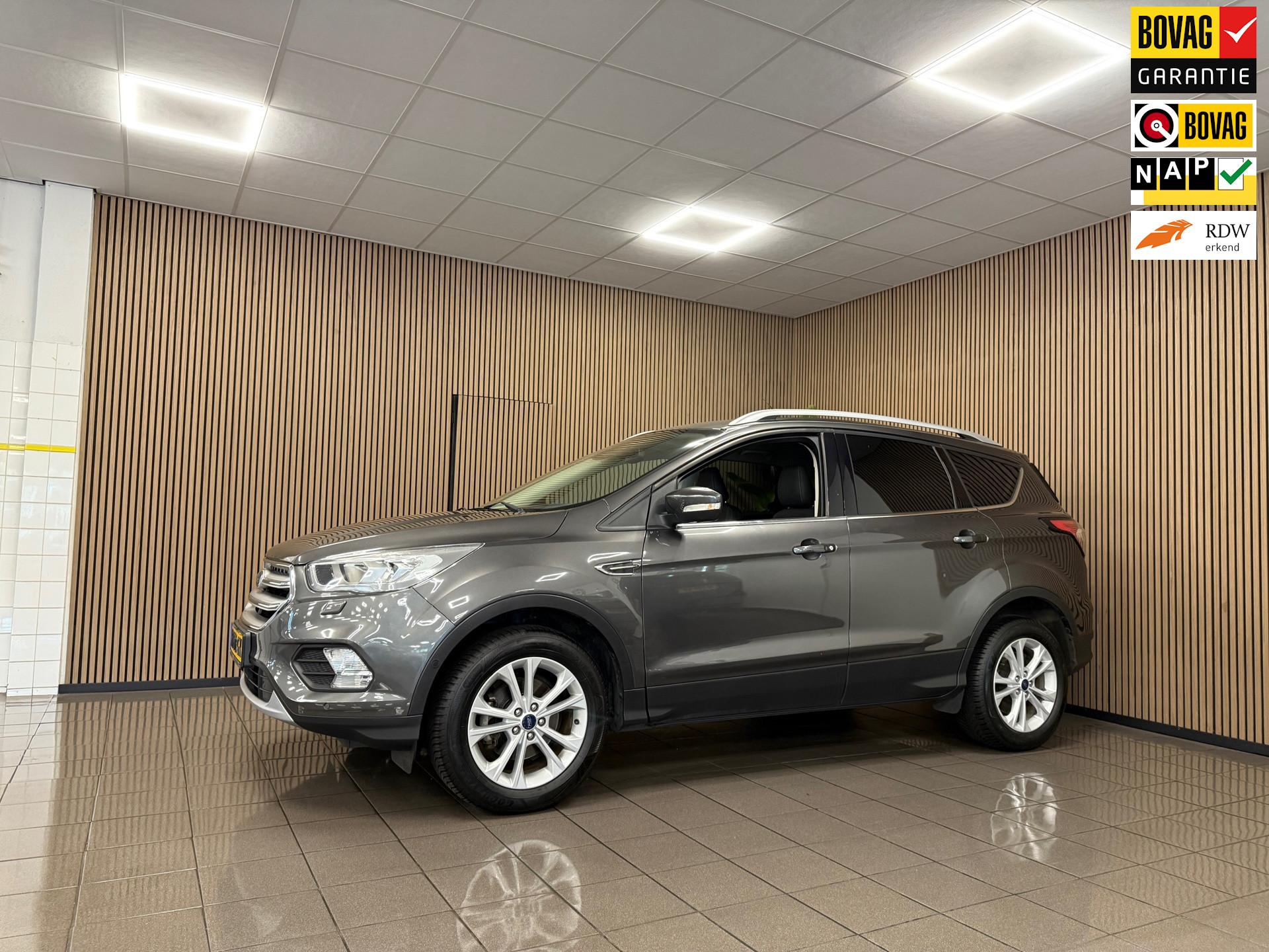 Ford Kuga 1.5 EcoBoost Titanium * Trekhaak / Navigatie / Camera / Stoel- Stuurwielverwarming *