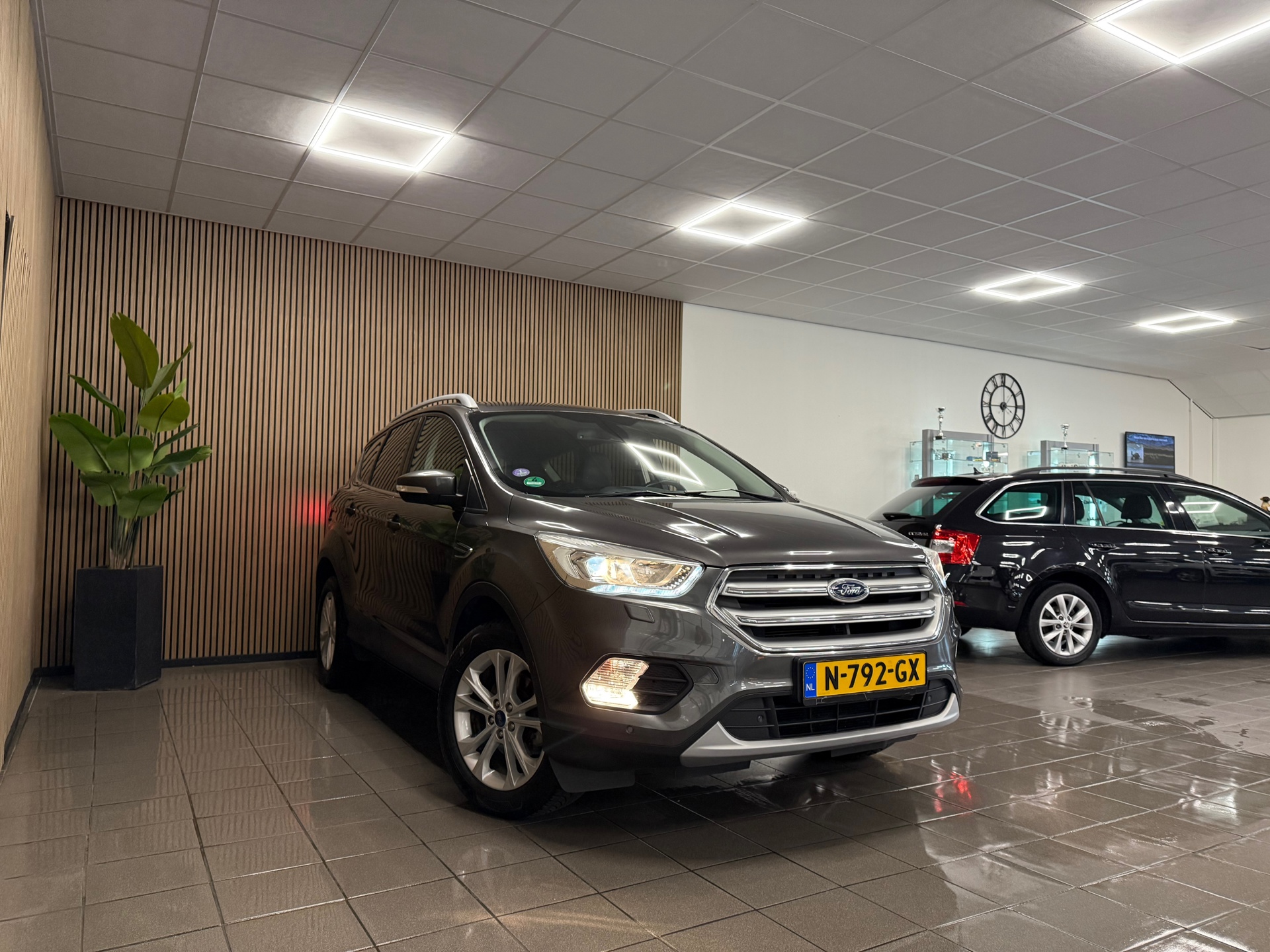 https://www.autokooy.nl//xml/images/46287181-7.JPG