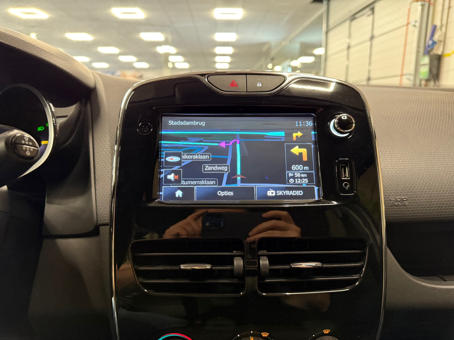 https://www.autokooy.nl//xml/images/46287260-18.JPG