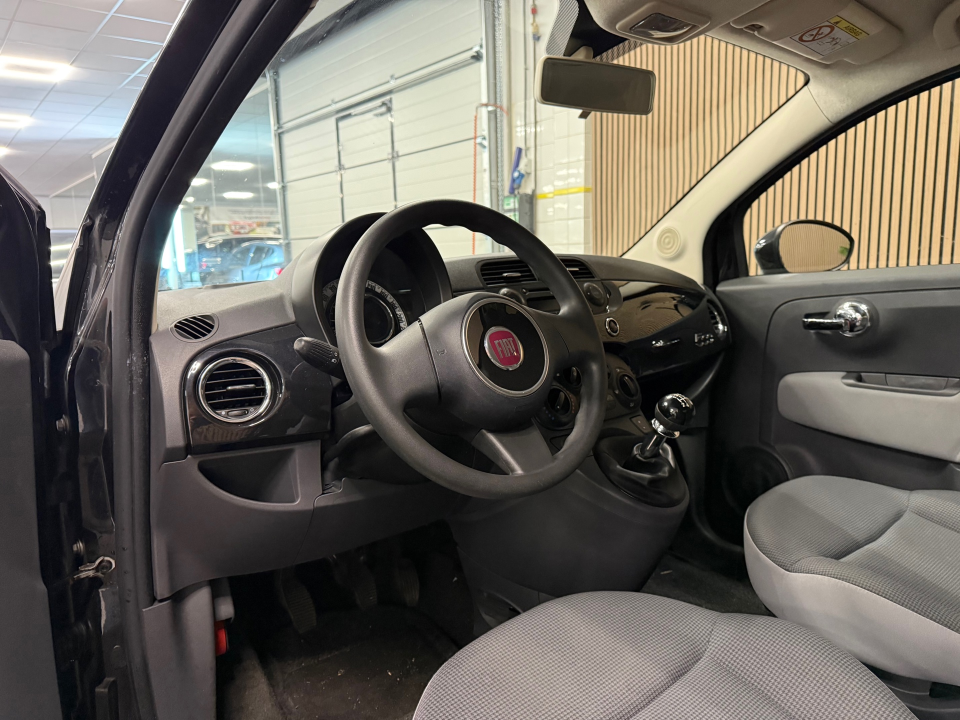 https://www.autokooy.nl//xml/images/46312983-12.JPG
