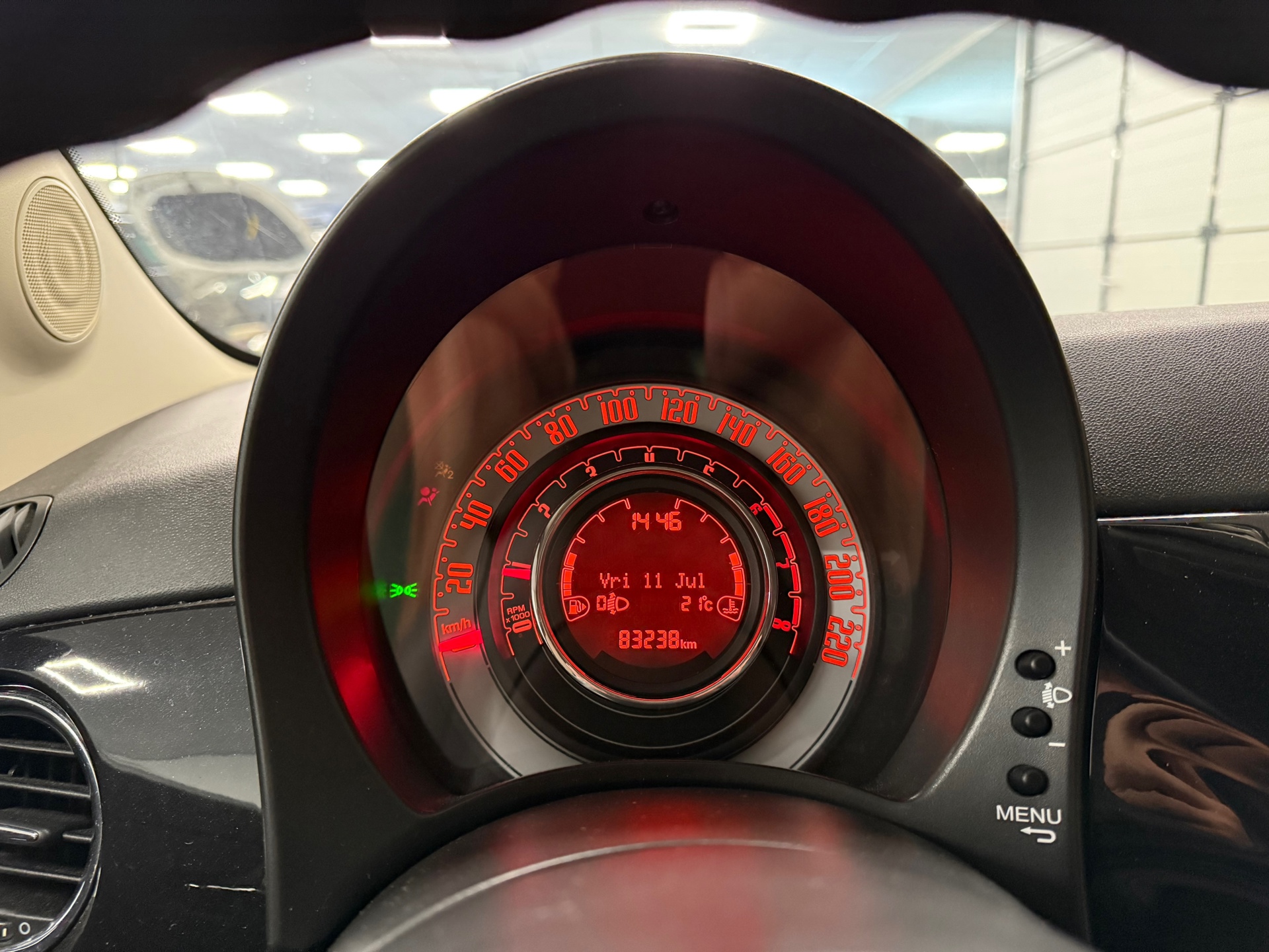 https://www.autokooy.nl//xml/images/46312983-14.JPG