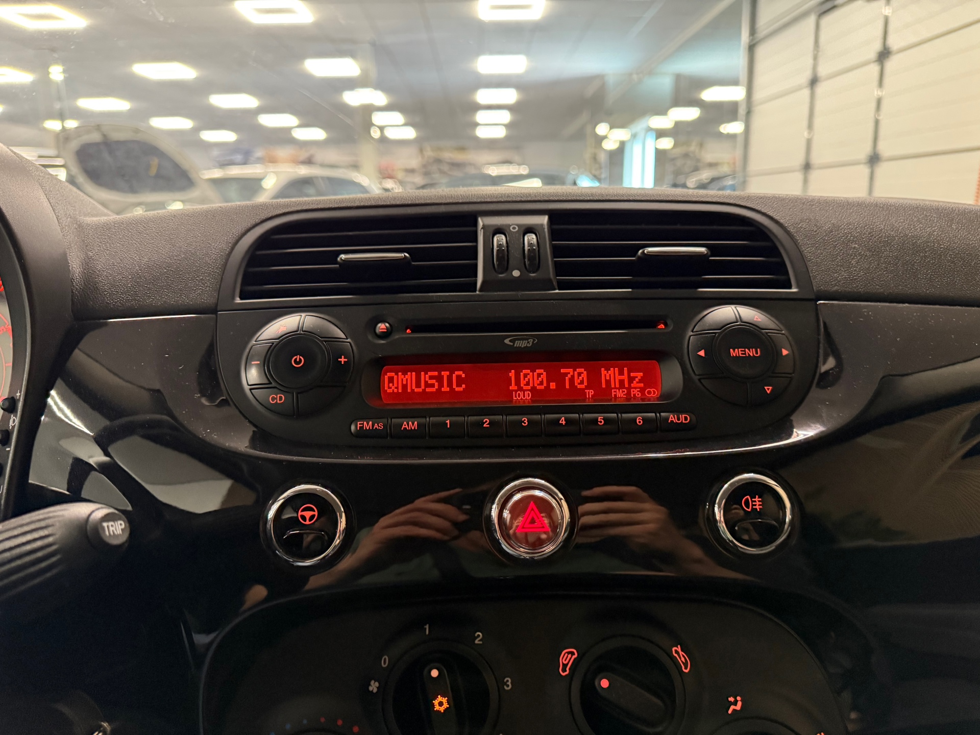 https://www.autokooy.nl//xml/images/46312983-17.JPG