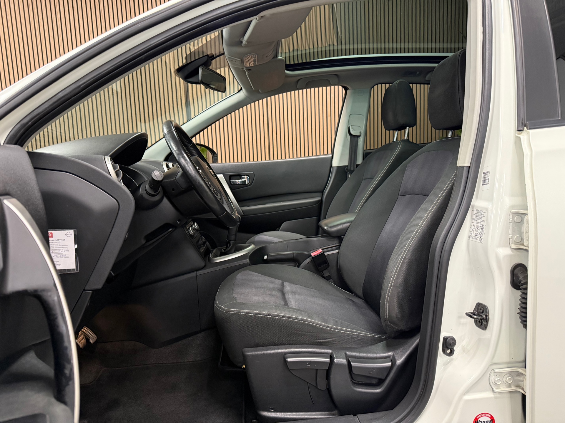 https://www.autokooy.nl//xml/images/46313210-11.JPG