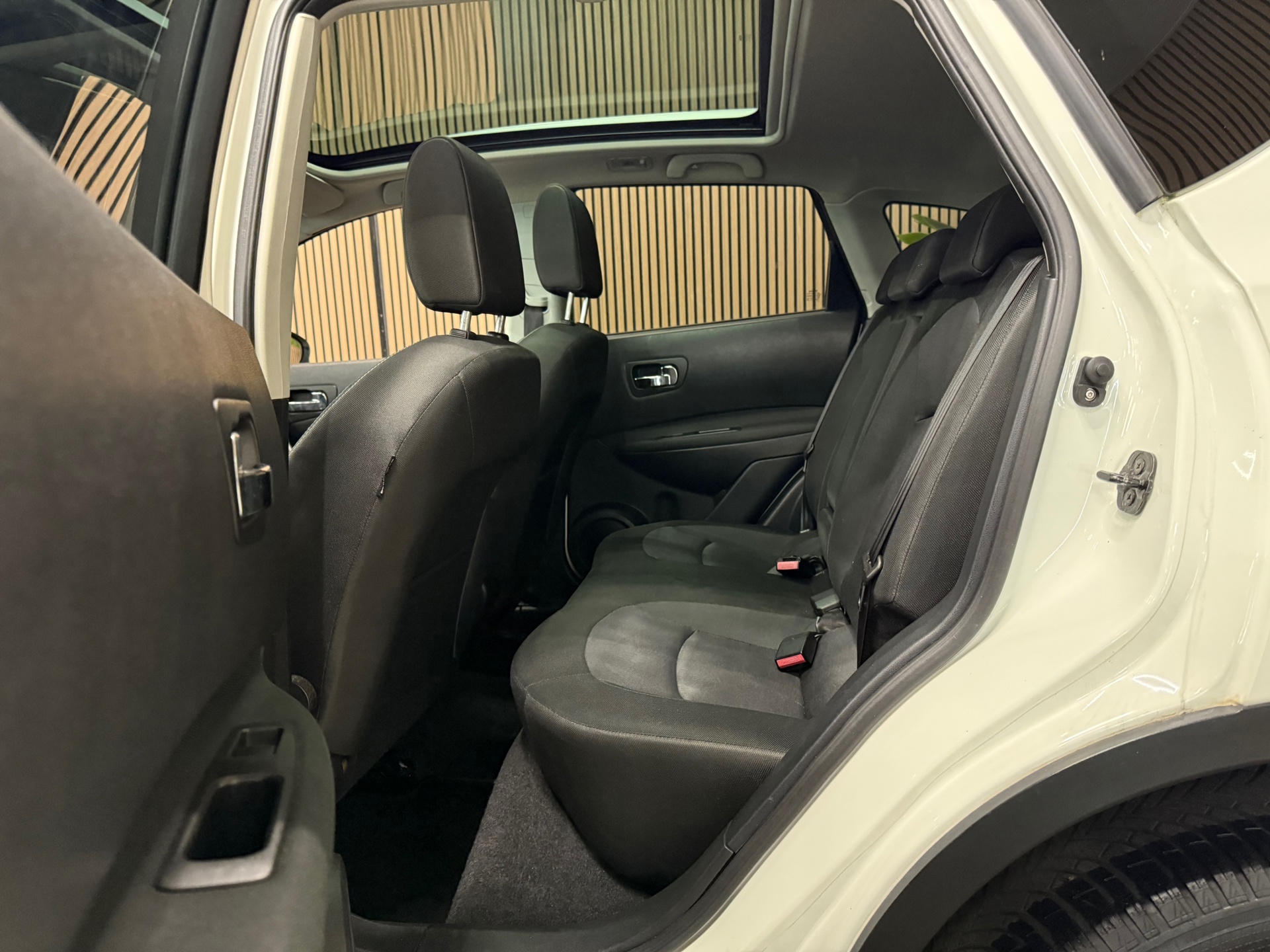 https://www.autokooy.nl//xml/images/46313210-22.JPG
