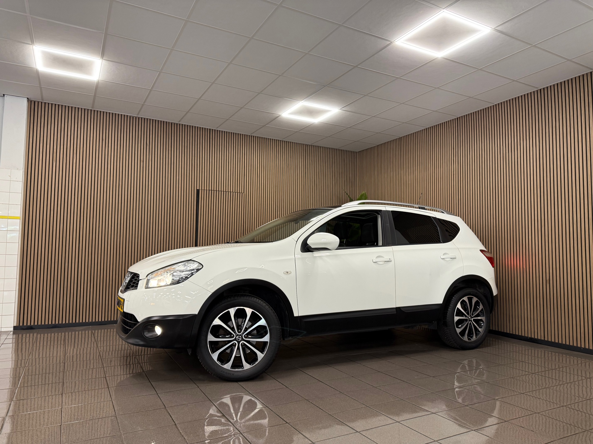 https://www.autokooy.nl//xml/images/46313210-9.JPG