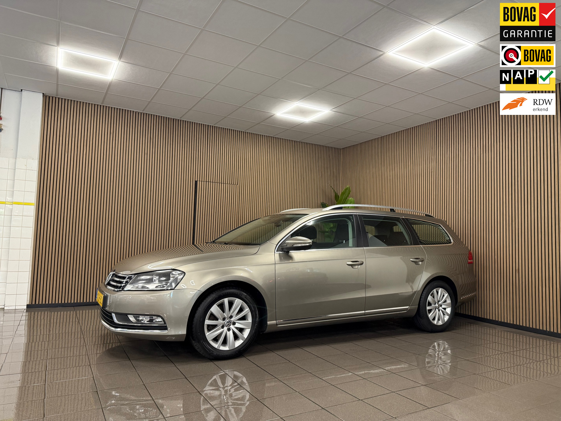 Volkswagen Passat Variant 1.4 TSI Comfortline BlueMotion * Automaat / 99.914 km + NL Auto *