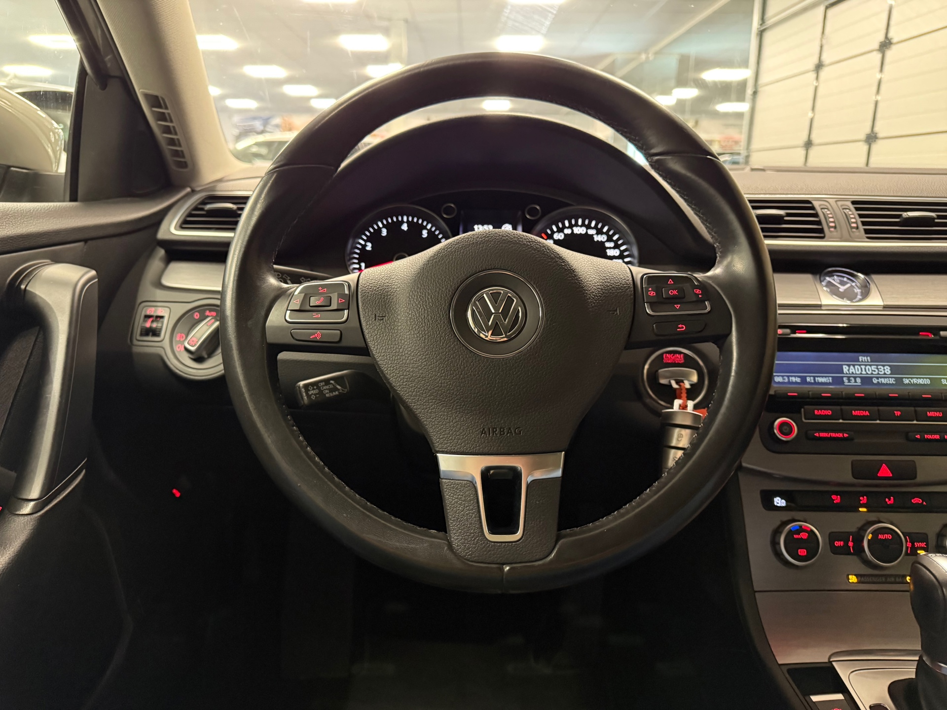 https://www.autokooy.nl//xml/images/46375550-13.JPG