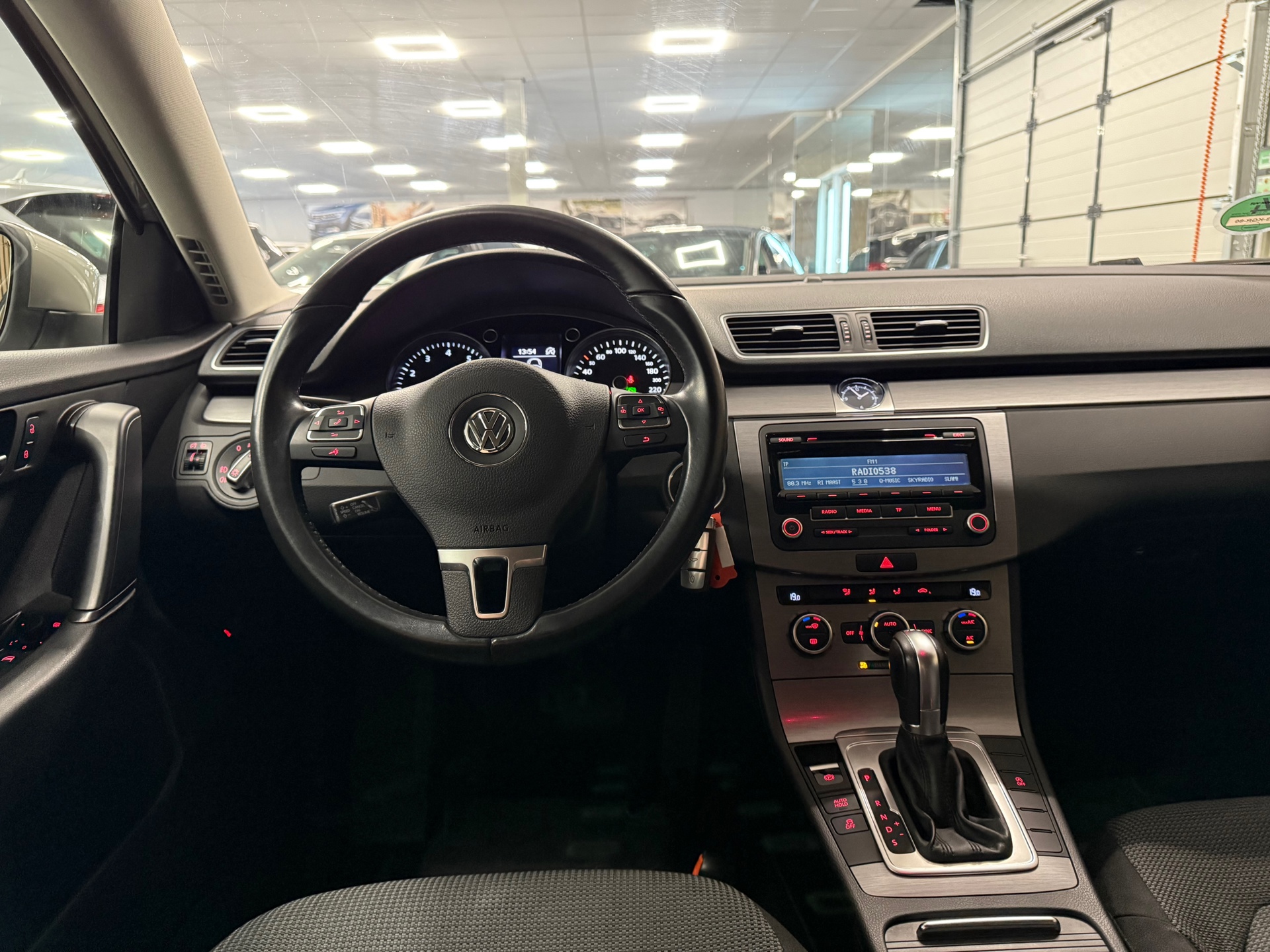 https://www.autokooy.nl//xml/images/46375550-19.JPG