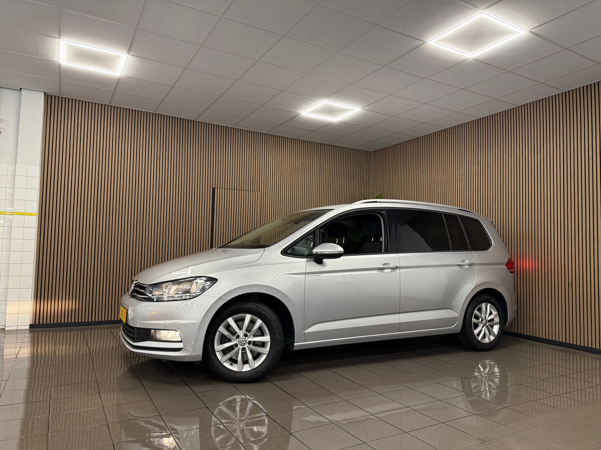 https://www.autokooy.nl//xml/images/46377443-10.JPG