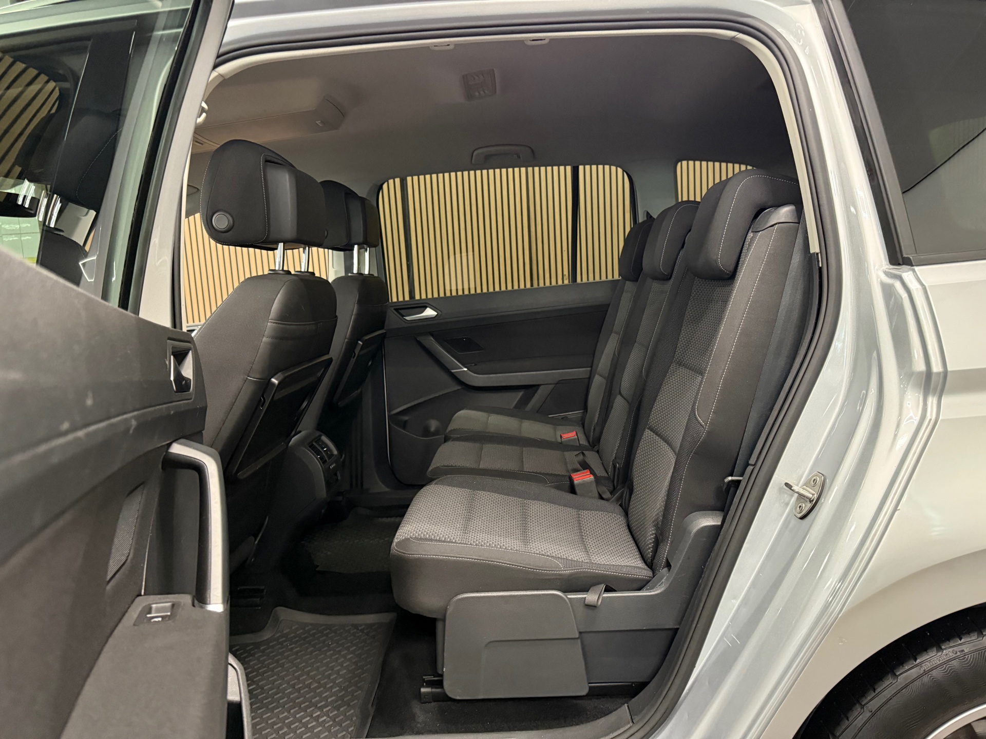 https://www.autokooy.nl//xml/images/46377443-22.JPG