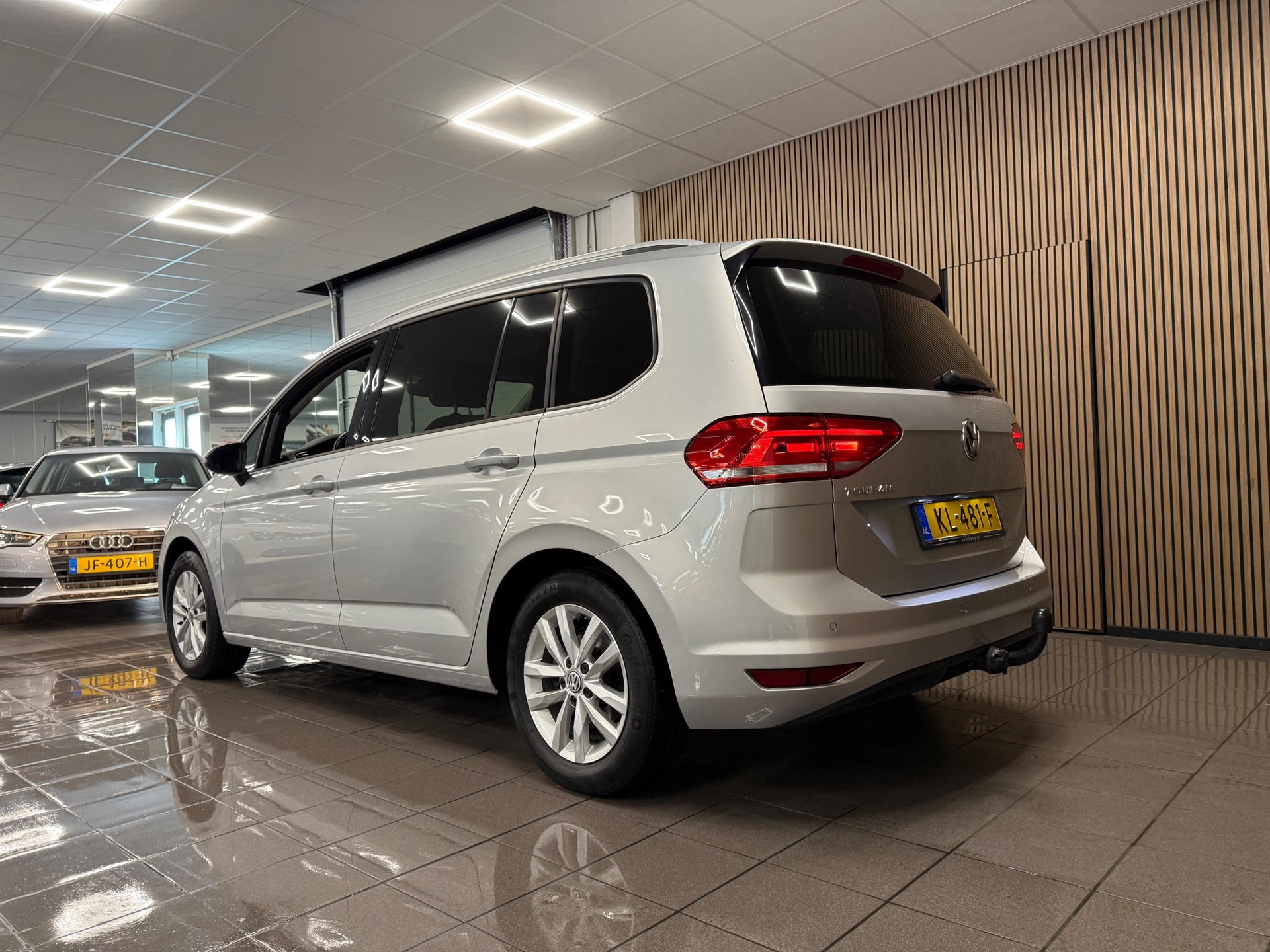https://www.autokooy.nl//xml/images/46377443-3.JPG