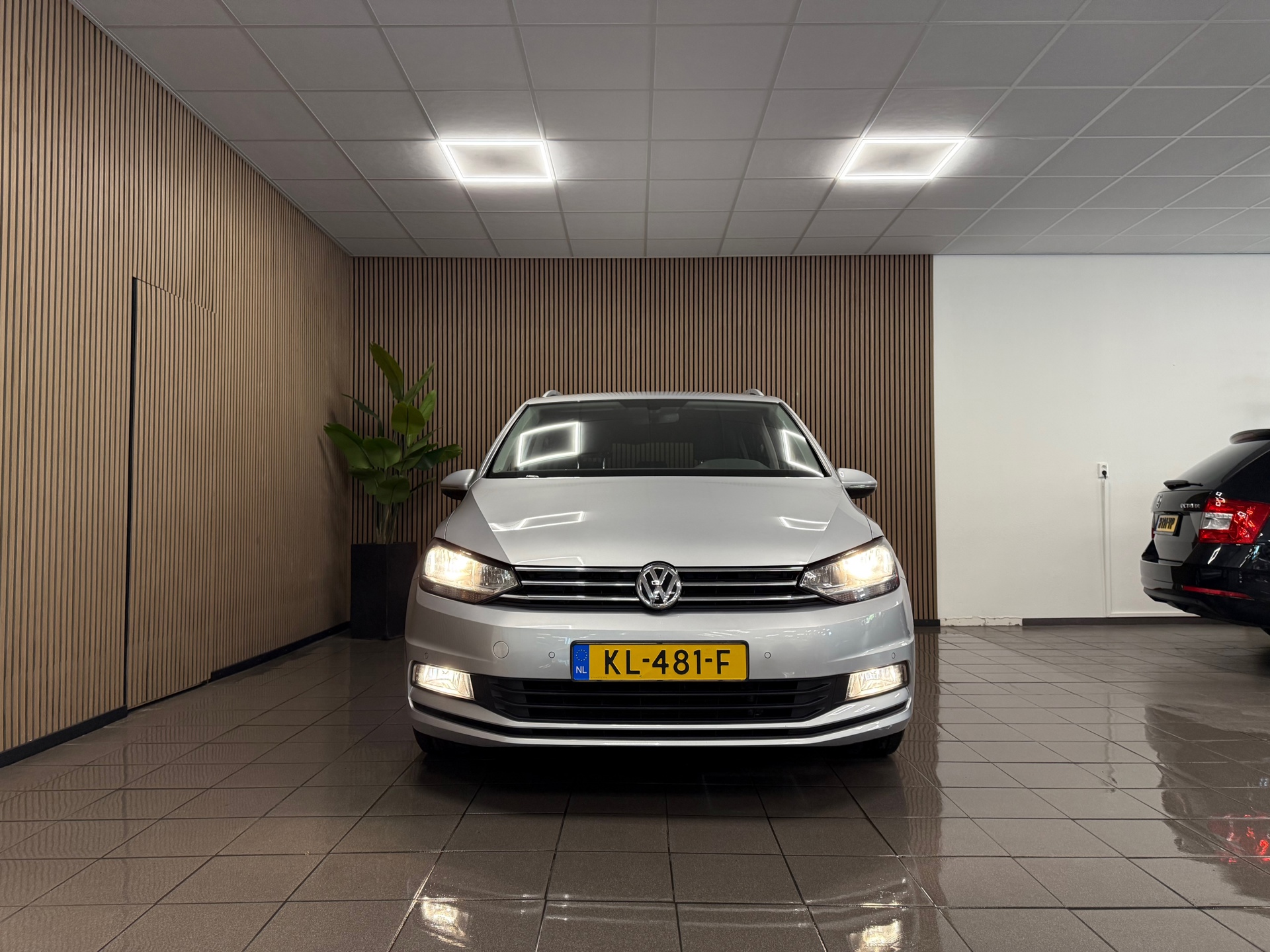 https://www.autokooy.nl//xml/images/46377443-9.JPG