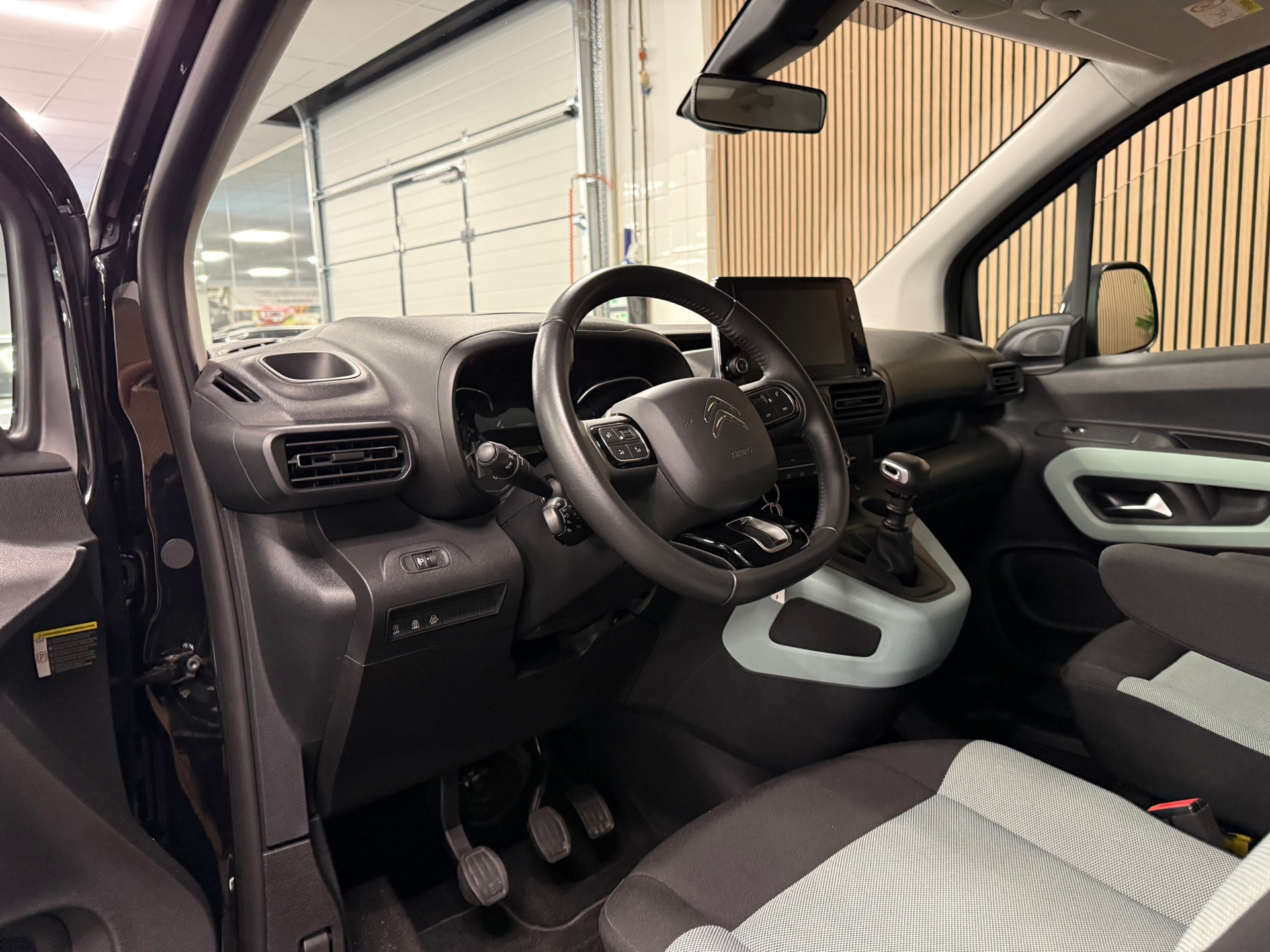 https://www.autokooy.nl//xml/images/46402744-12.JPG