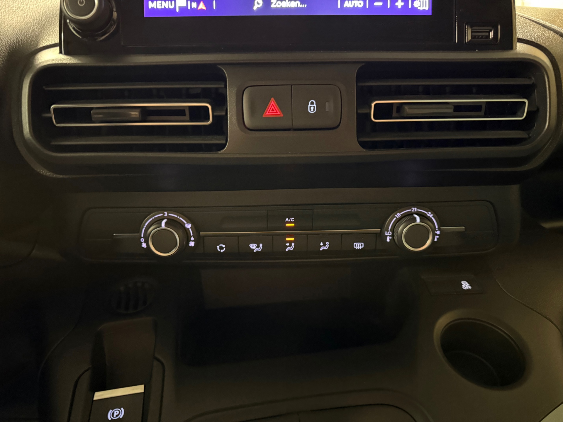 https://www.autokooy.nl//xml/images/46402744-20.JPG