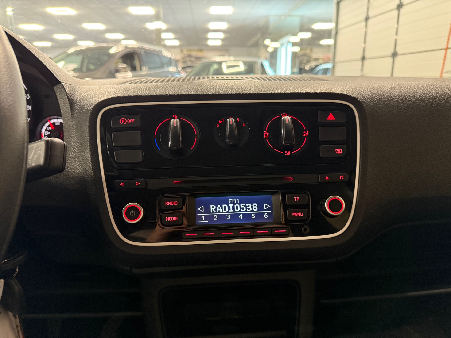 https://www.autokooy.nl//xml/images/46429925-15.JPG