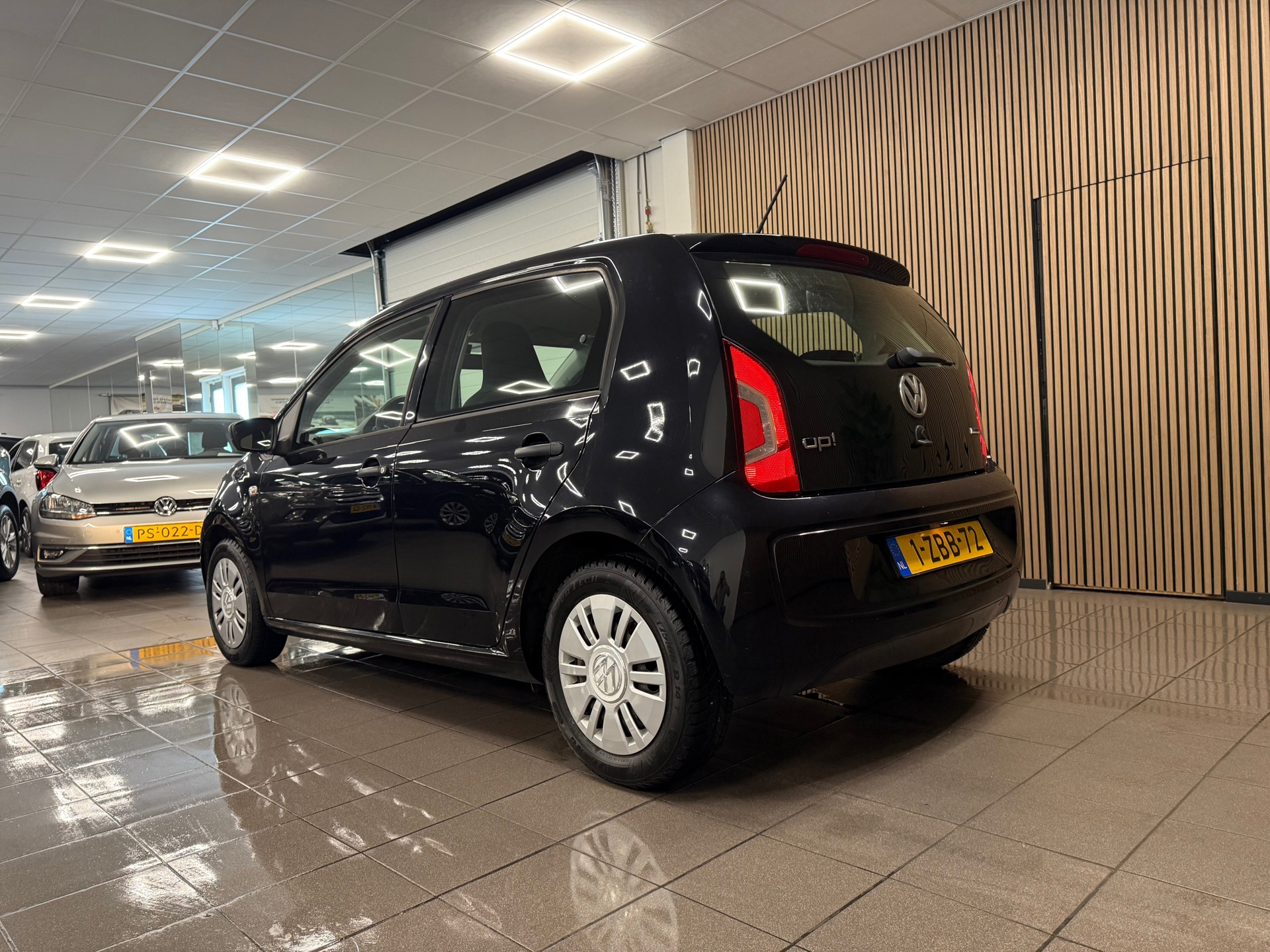 https://www.autokooy.nl//xml/images/46429925-3.JPG