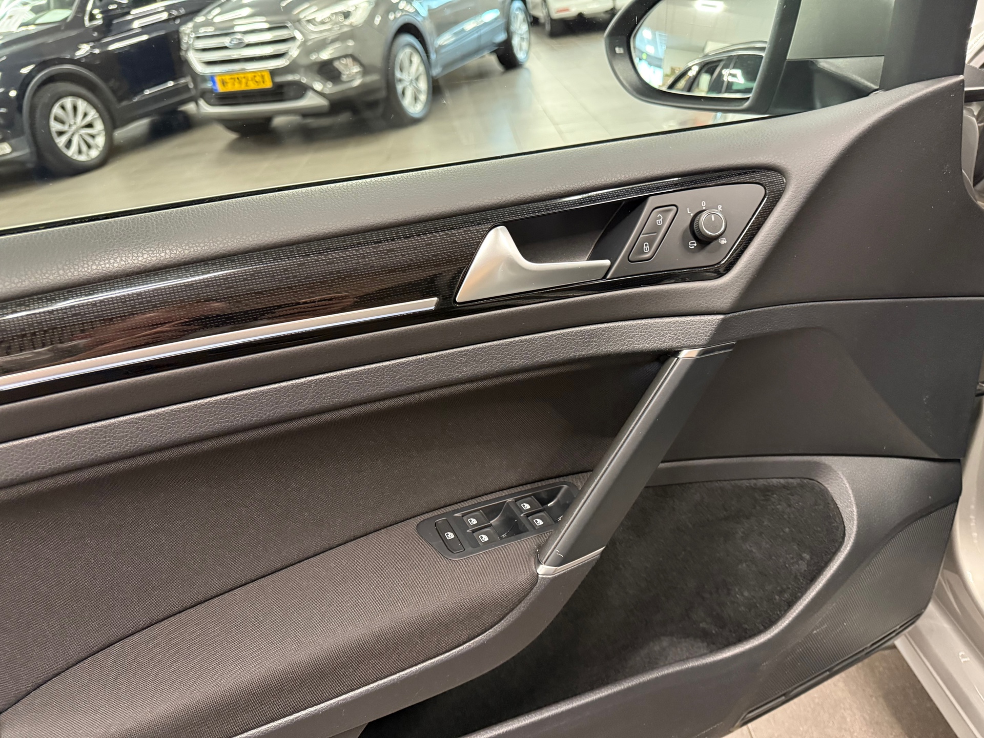 https://www.autokooy.nl//xml/images/46430043-11.JPG
