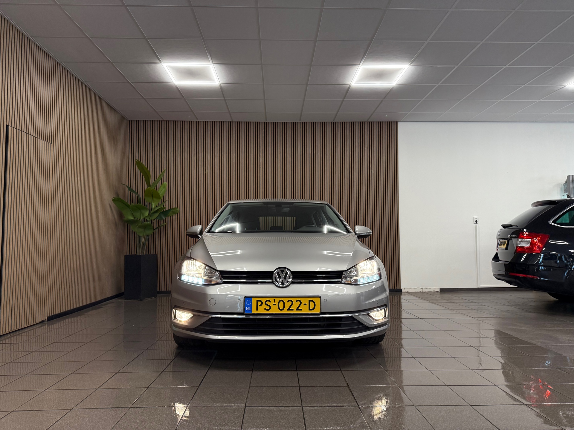 https://www.autokooy.nl//xml/images/46430043-8.JPG