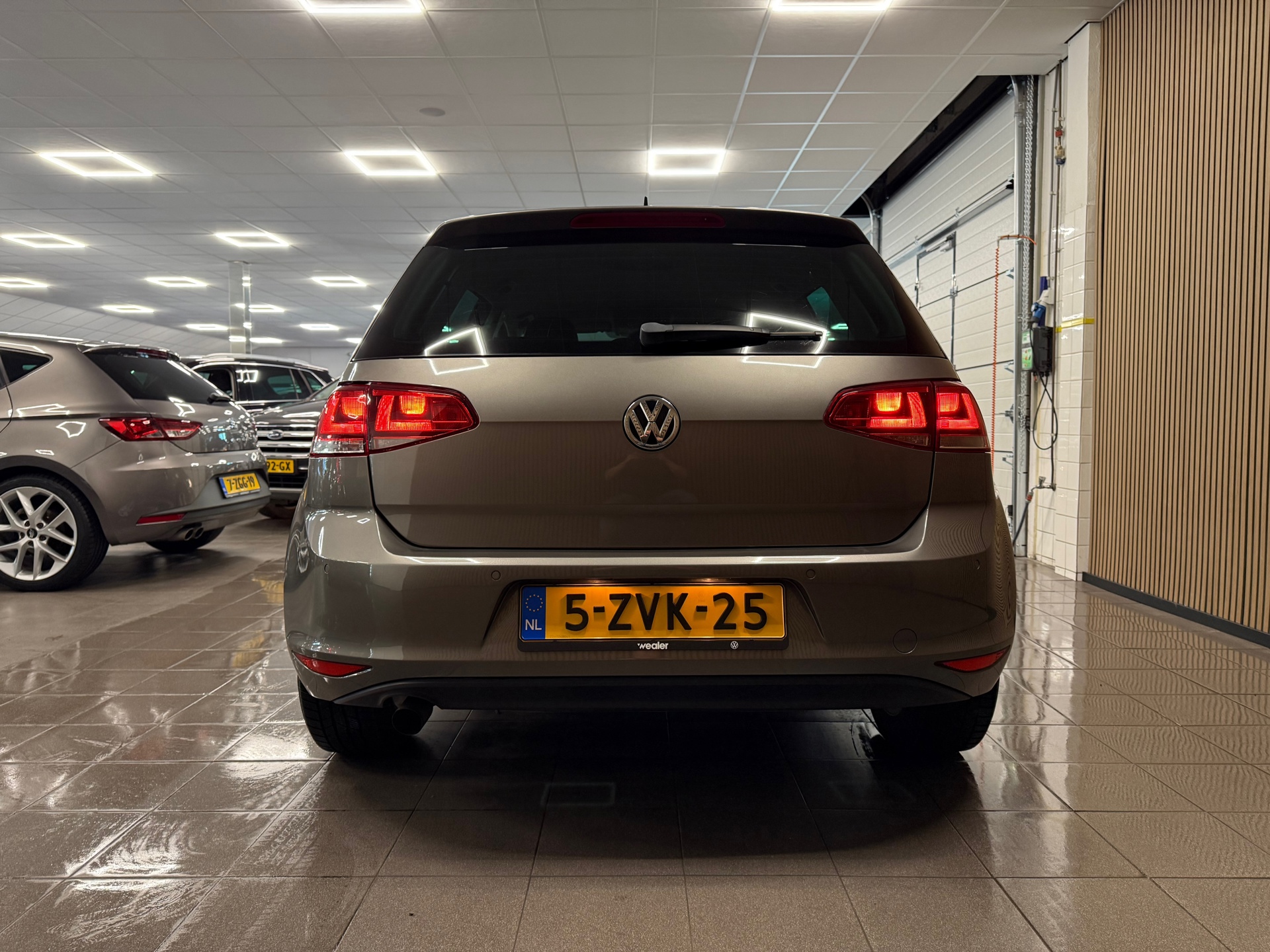 https://www.autokooy.nl//xml/images/46457372-4.JPG