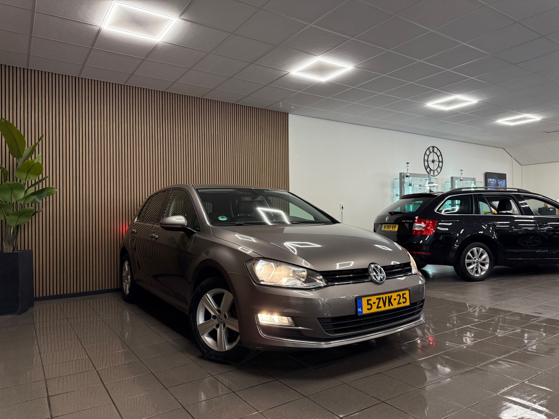 https://www.autokooy.nl//xml/images/46457372-7.JPG