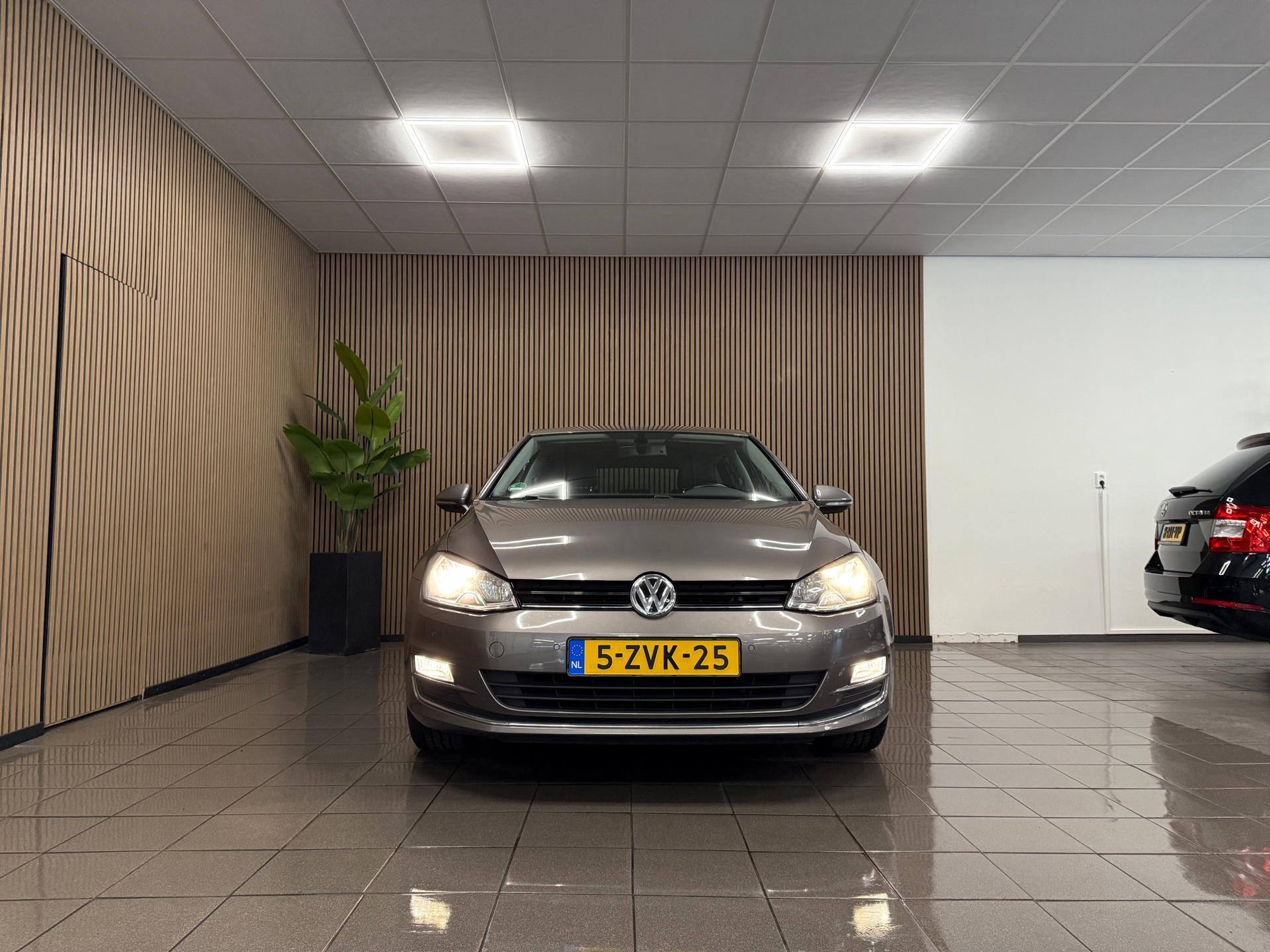 https://www.autokooy.nl//xml/images/46457372-8.JPG