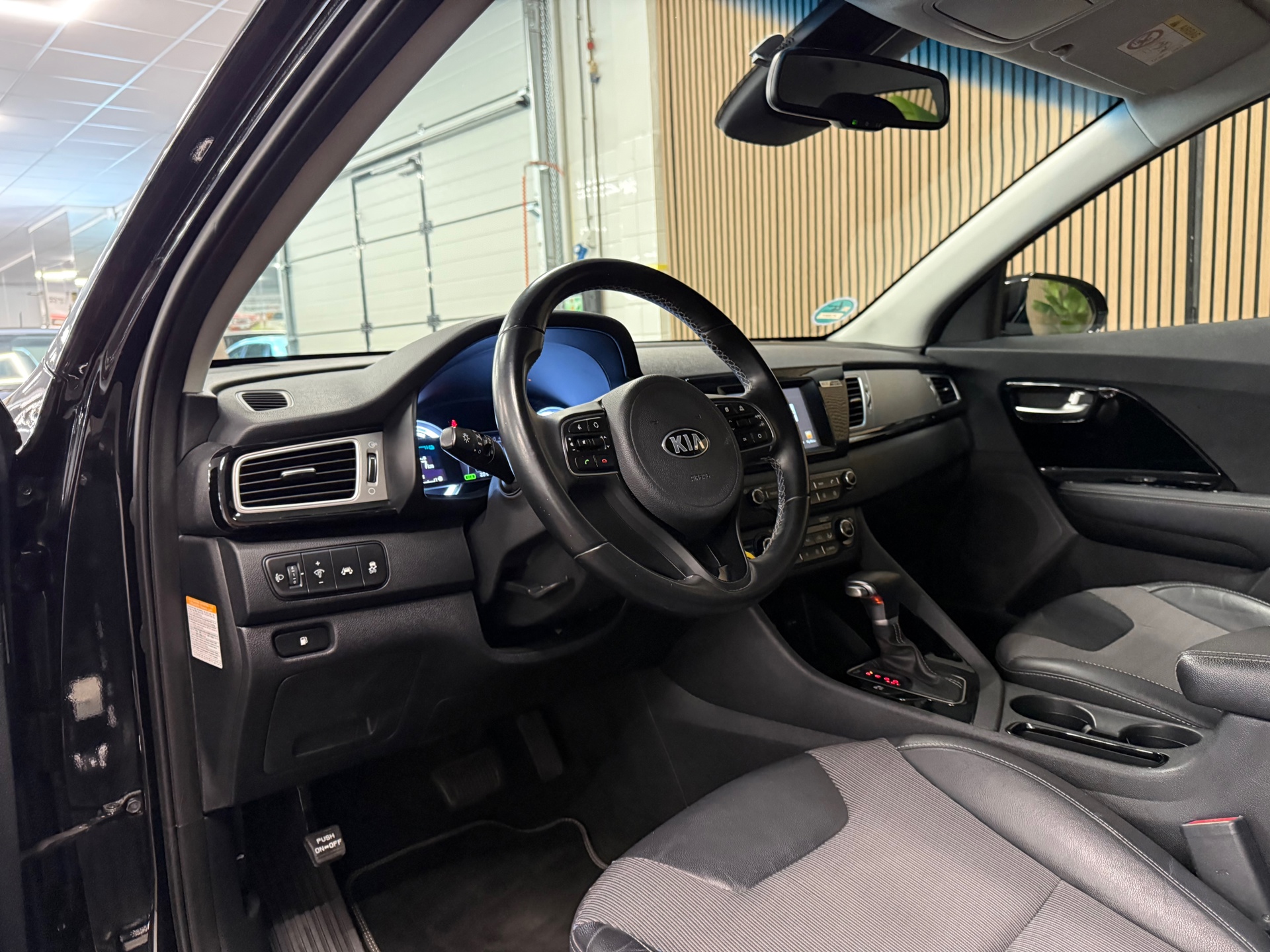 https://www.autokooy.nl//xml/images/46457432-12.JPG