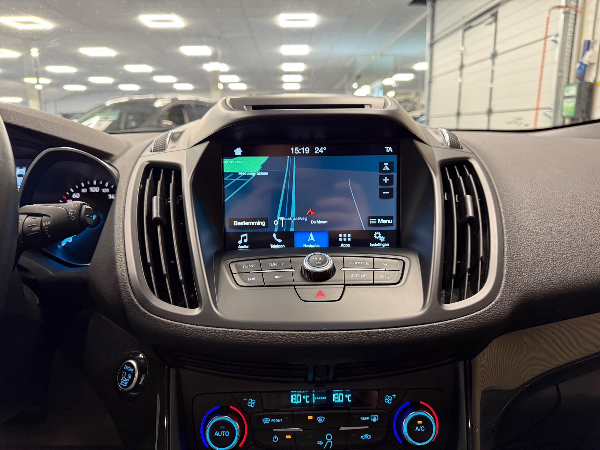 https://www.autokooy.nl//xml/images/46482937-18.JPG