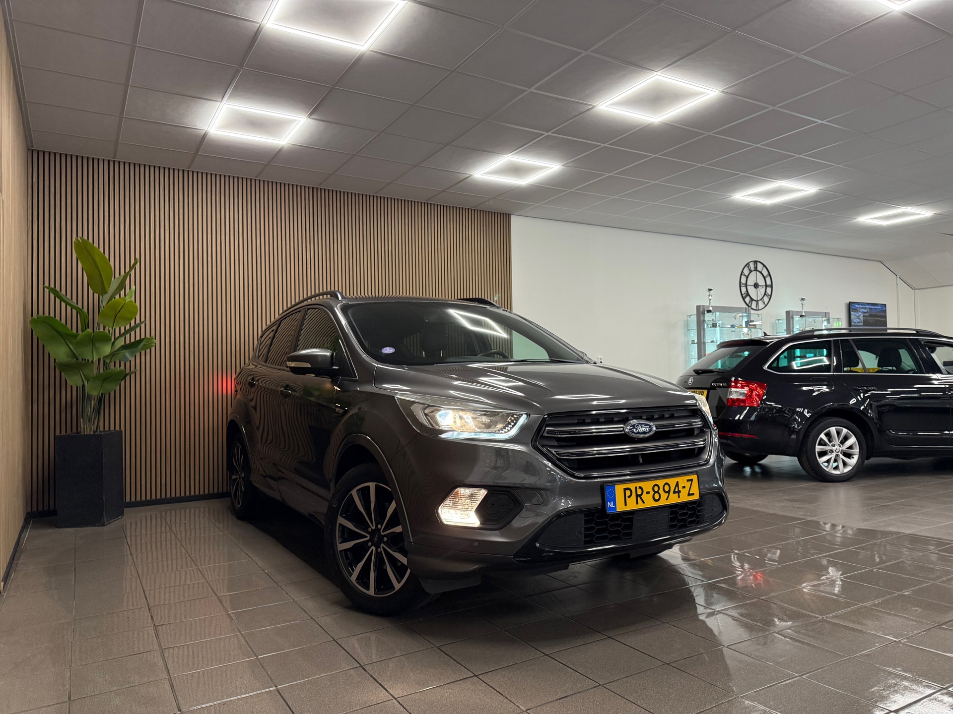 https://www.autokooy.nl//xml/images/46482937-8.JPG