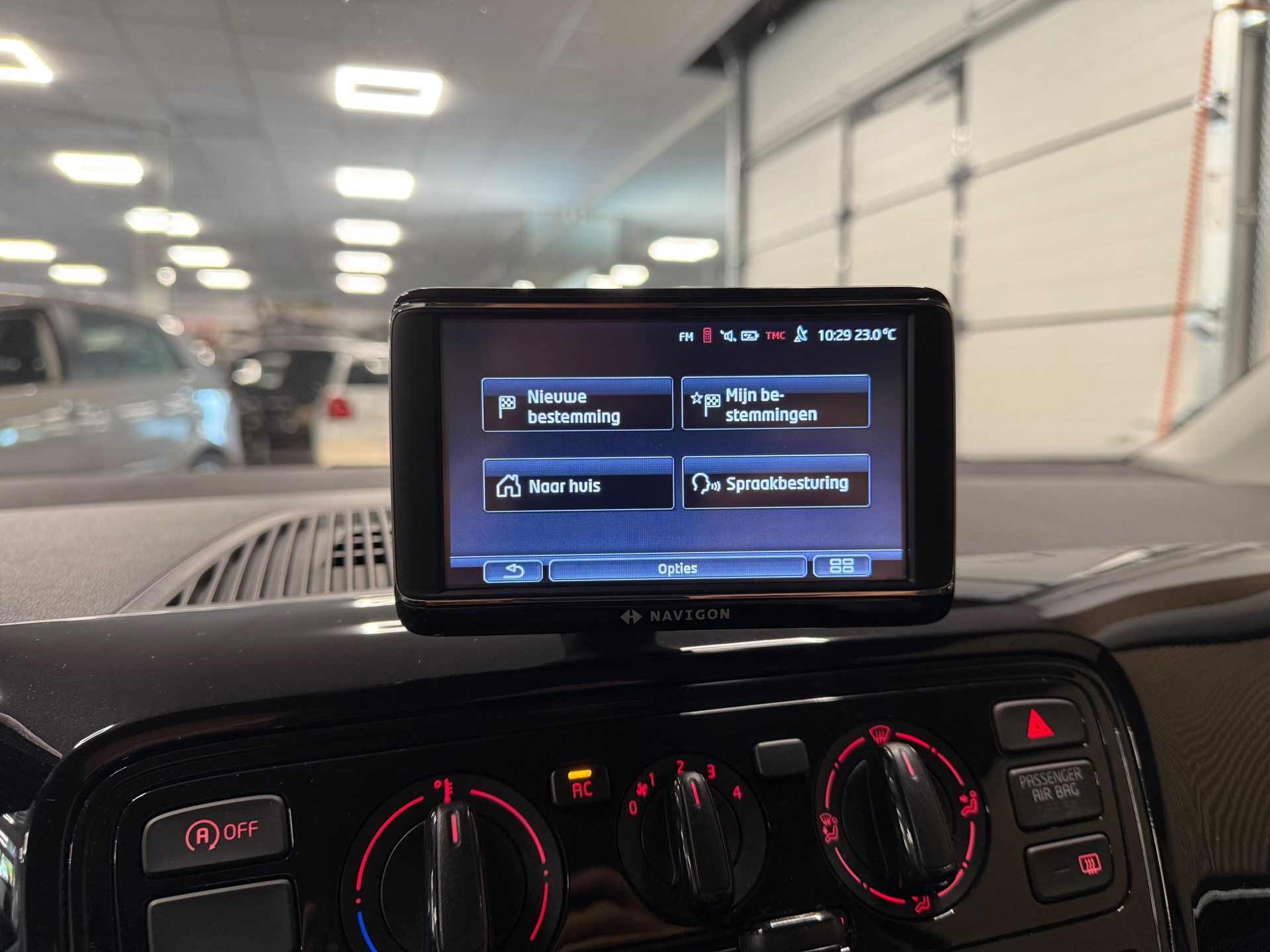 https://www.autokooy.nl//xml/images/46543553-18.JPG
