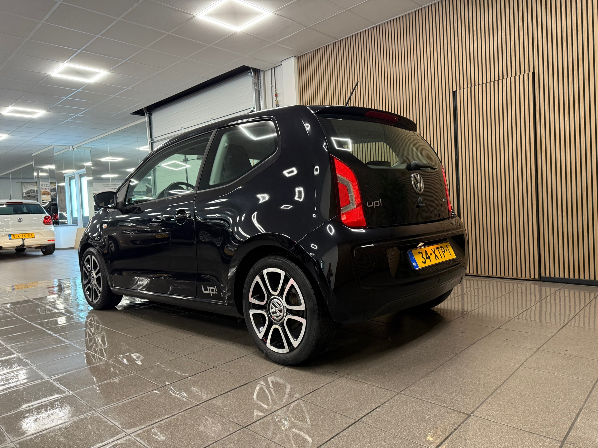 https://www.autokooy.nl//xml/images/46543553-3.JPG