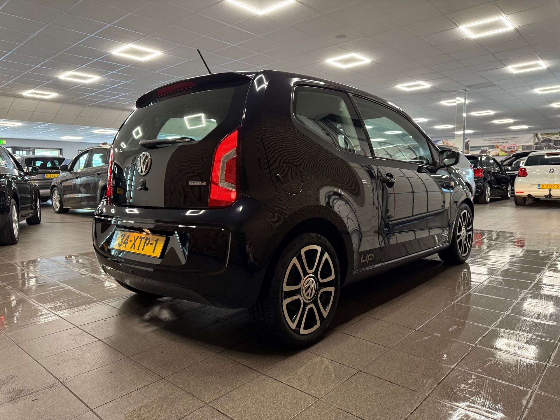 https://www.autokooy.nl//xml/images/46543553-6.JPG