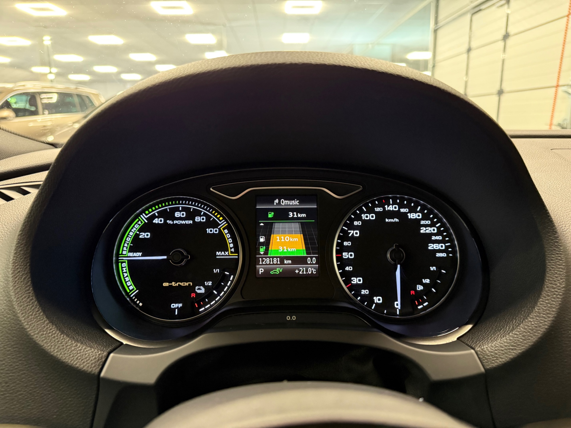 https://www.autokooy.nl//xml/images/46565120-14.JPG