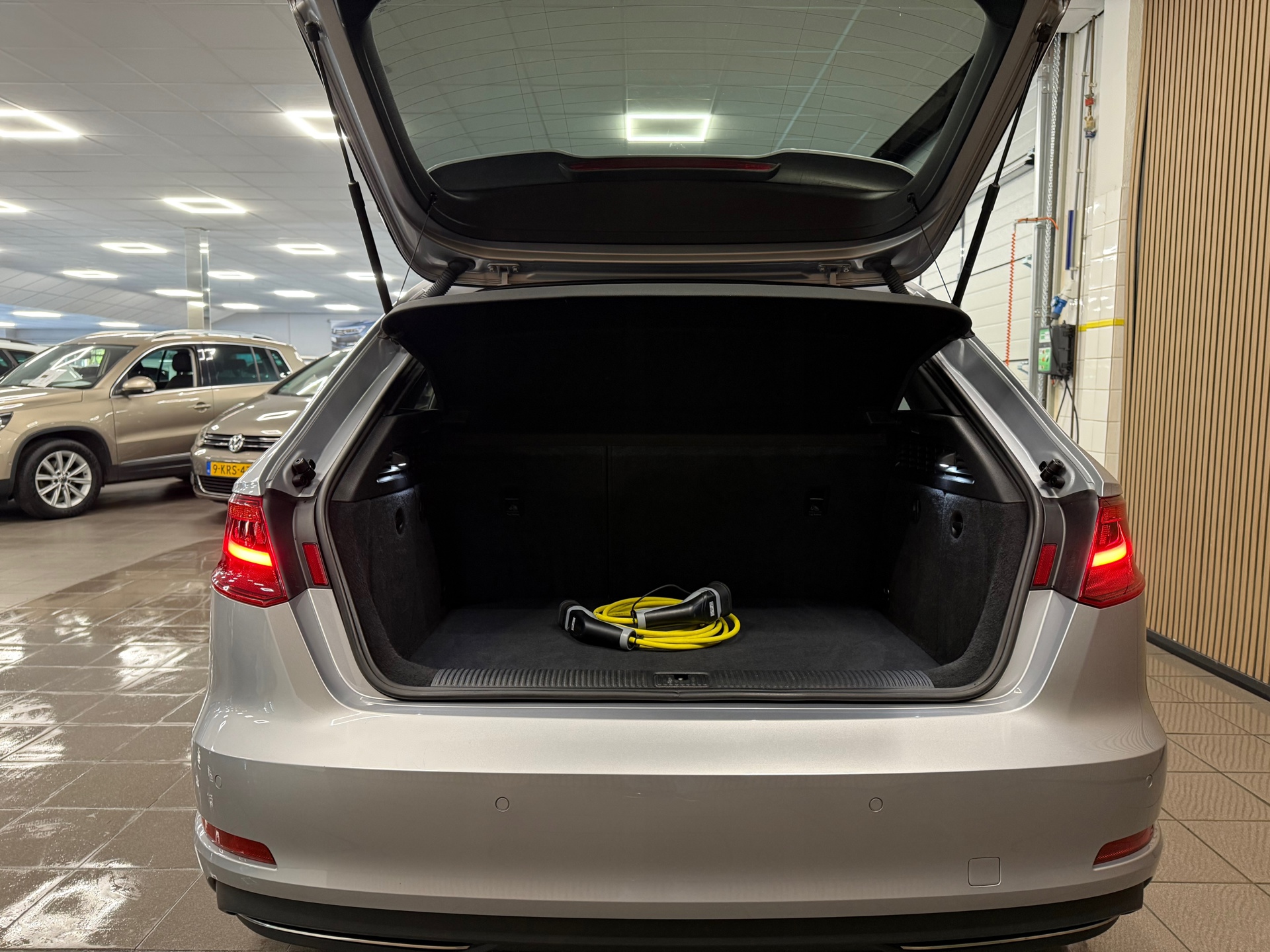 https://www.autokooy.nl//xml/images/46565120-5.JPG