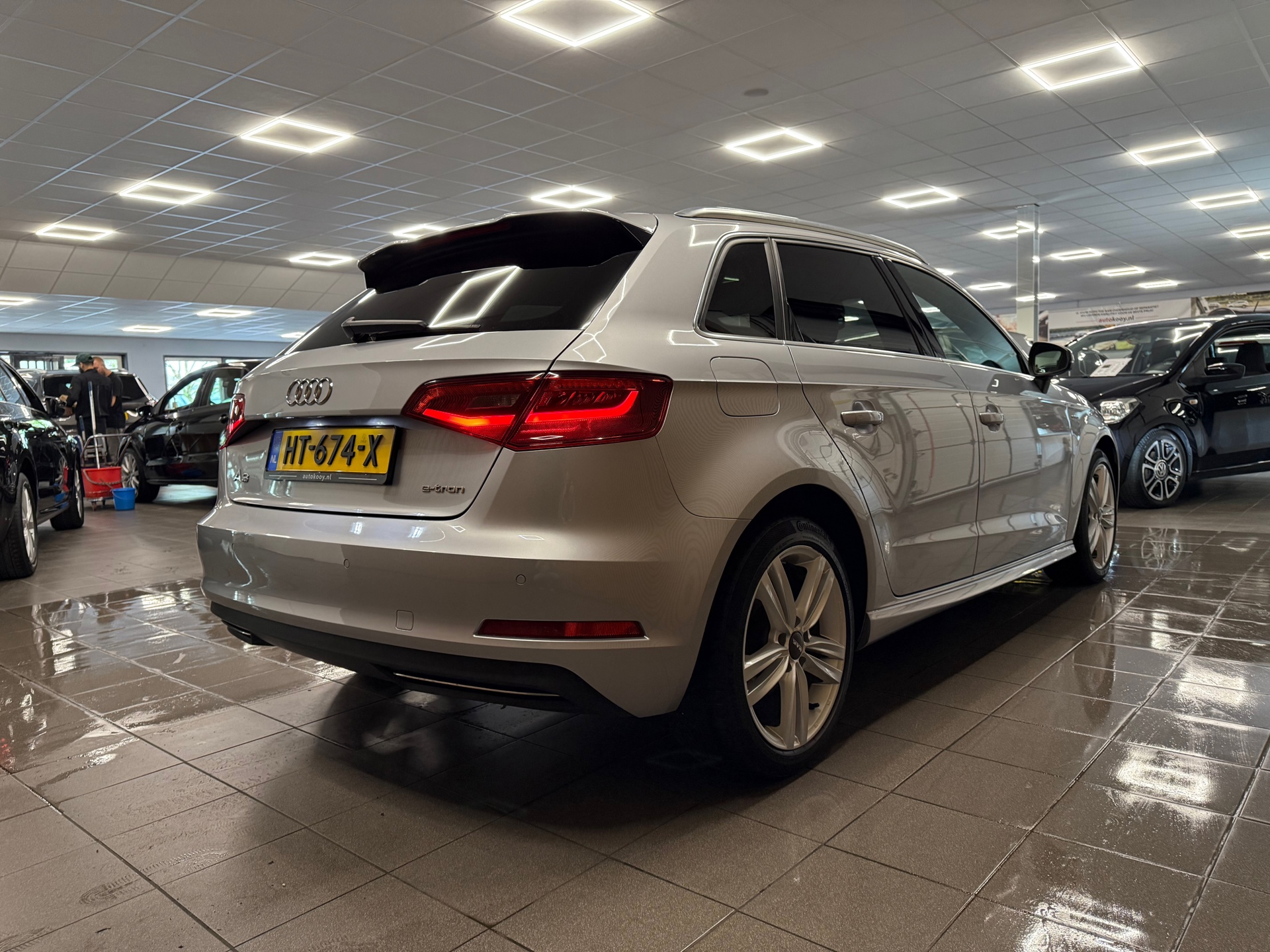 https://www.autokooy.nl//xml/images/46565120-6.JPG
