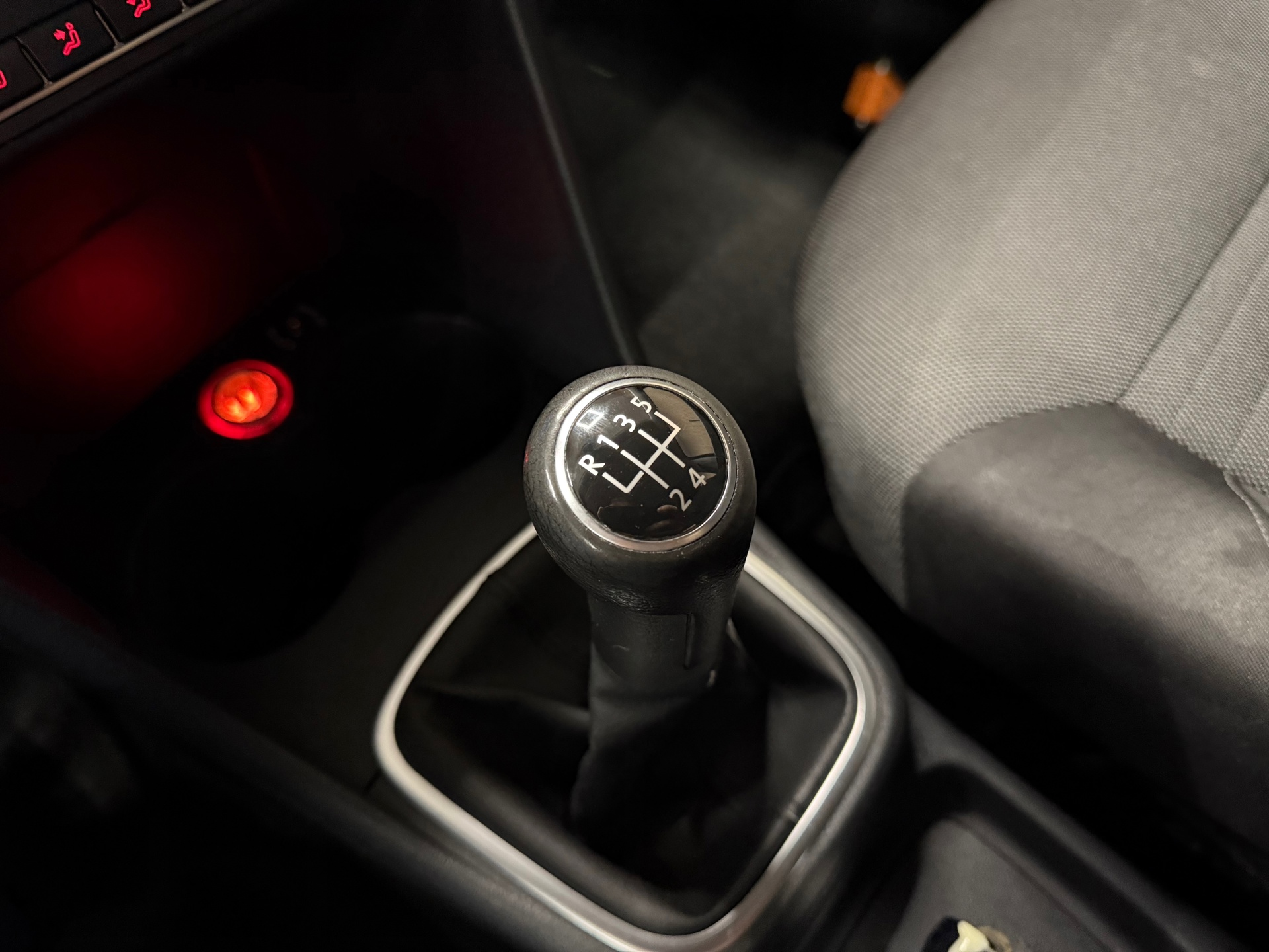 https://www.autokooy.nl//xml/images/46565187-19.JPG
