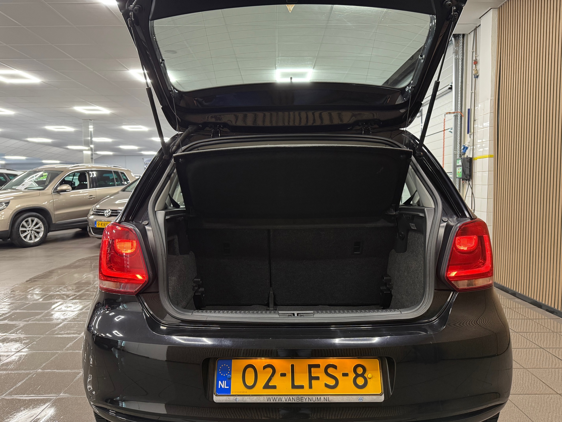 https://www.autokooy.nl//xml/images/46565187-5.JPG