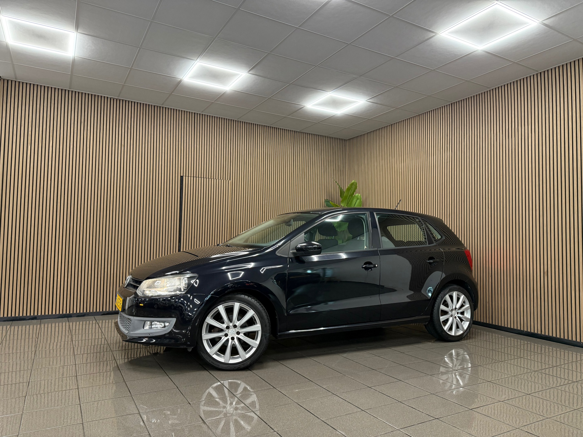 https://www.autokooy.nl//xml/images/46565187-9.JPG