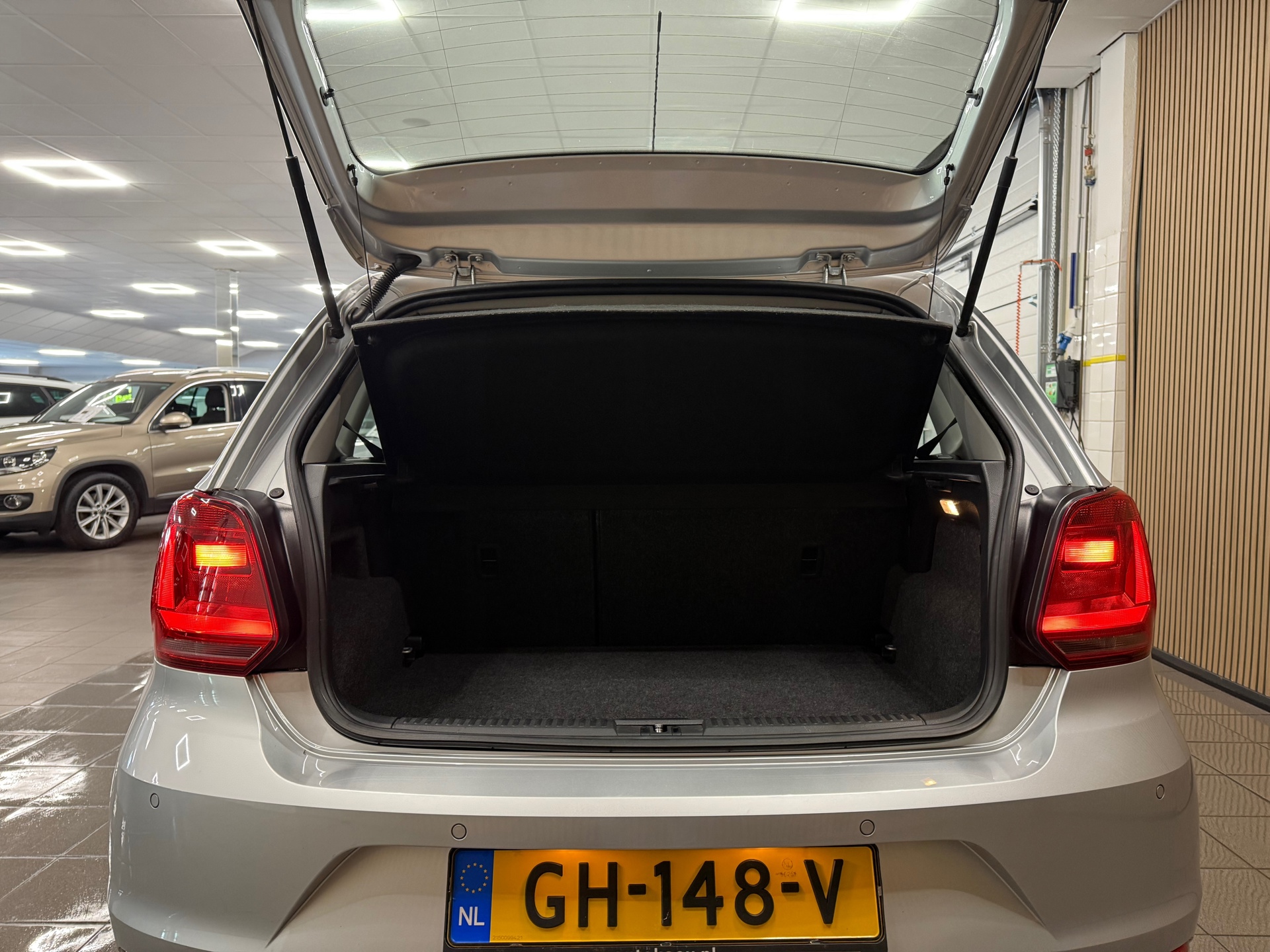 https://www.autokooy.nl//xml/images/46591394-5.JPG