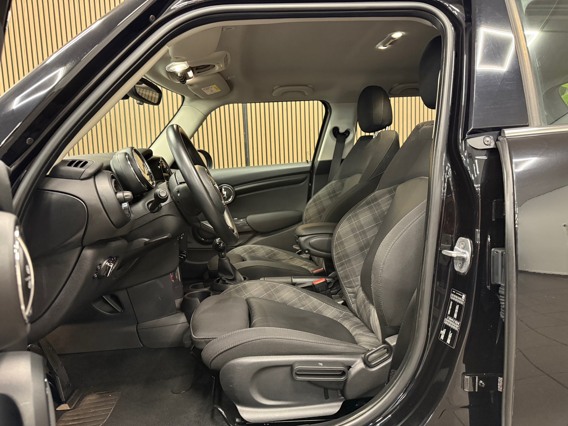 https://www.autokooy.nl//xml/images/46591538-11.JPG