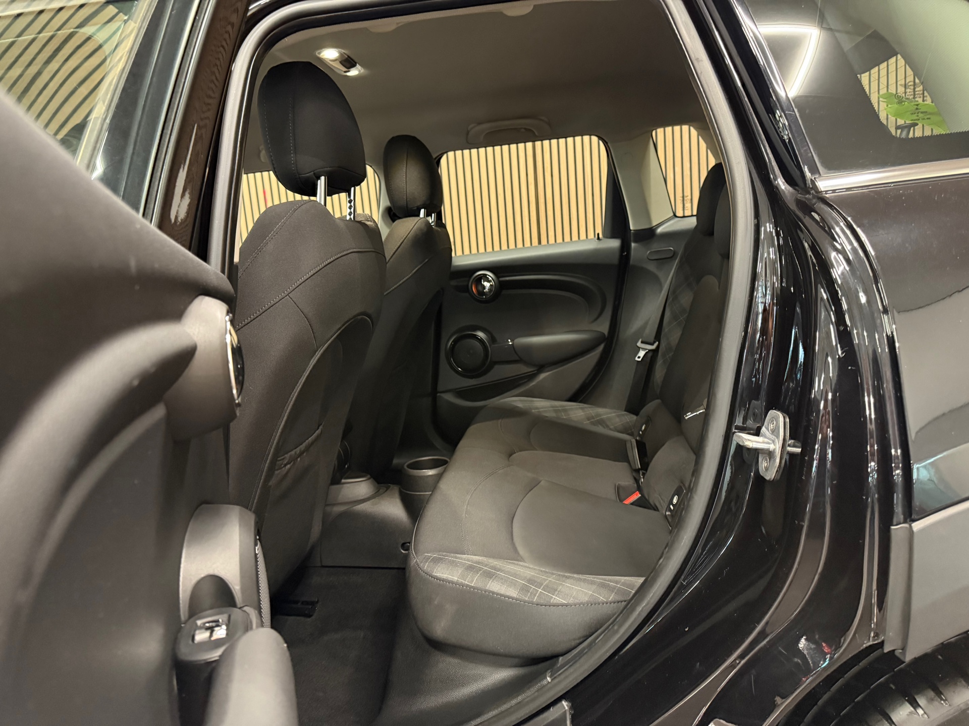 https://www.autokooy.nl//xml/images/46591538-22.JPG