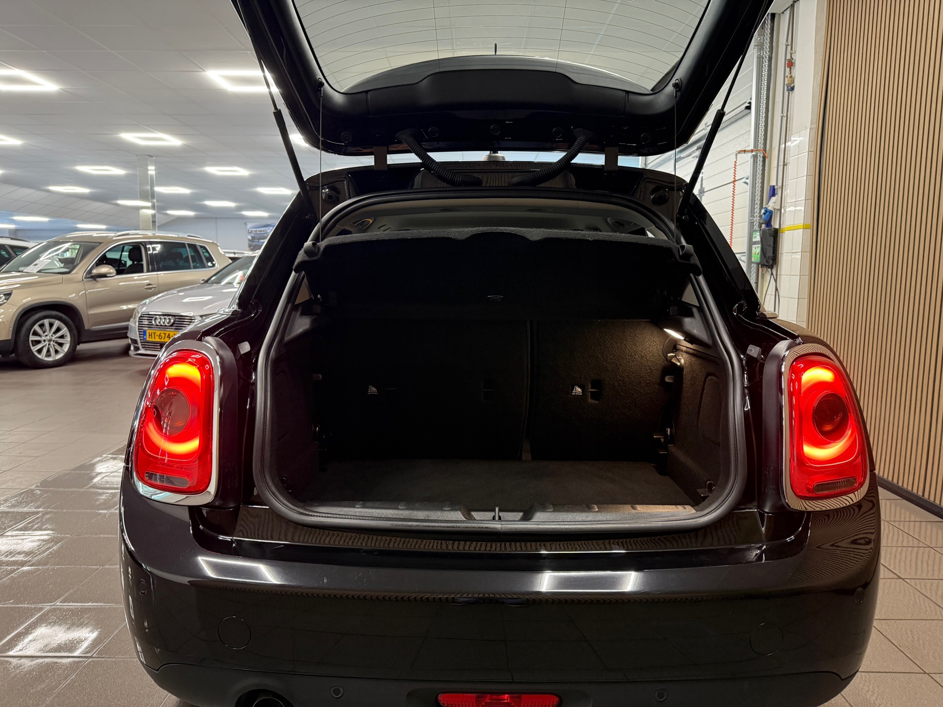 https://www.autokooy.nl//xml/images/46591538-5.JPG