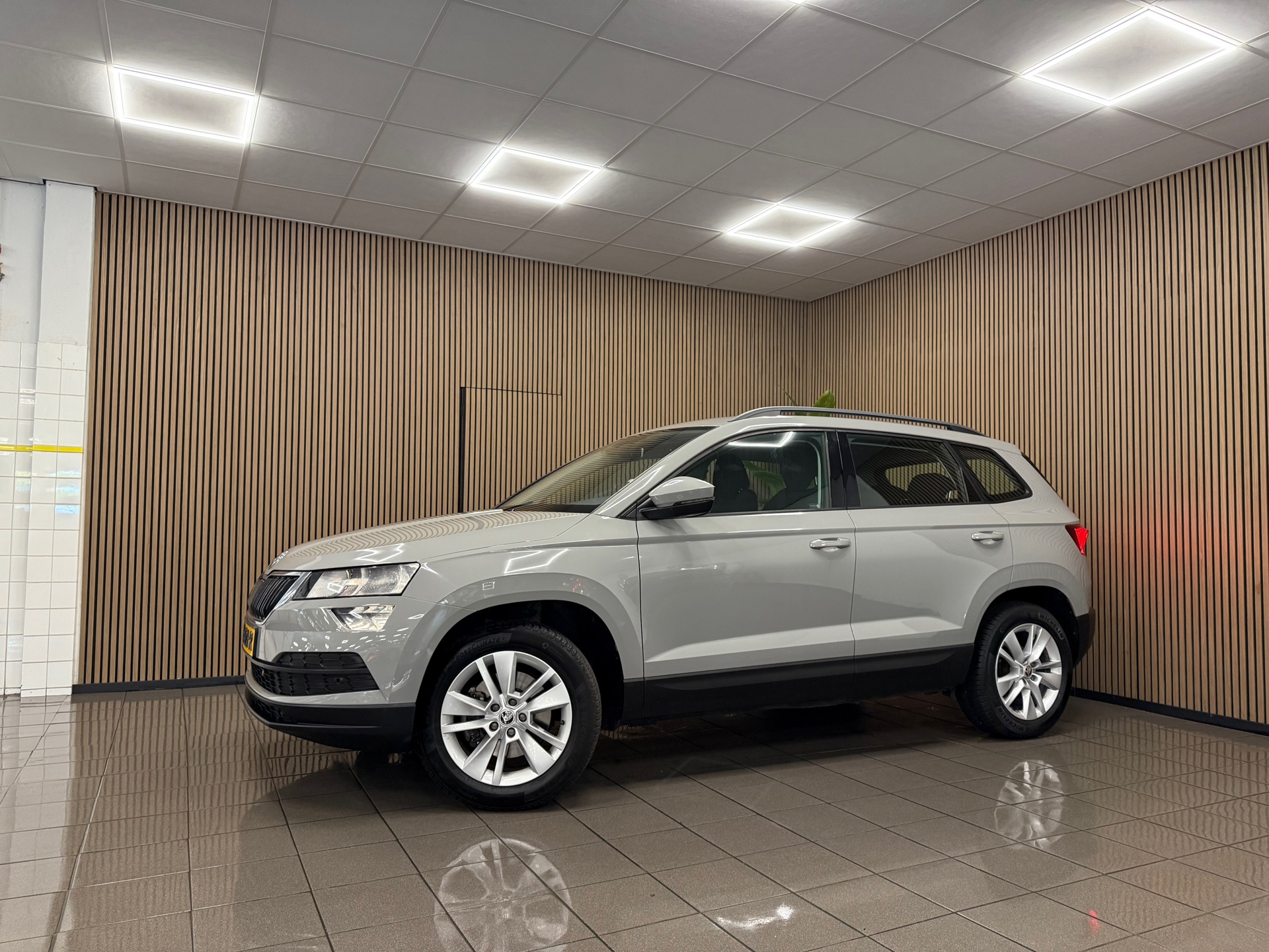 https://www.autokooy.nl//xml/images/46591715-10.JPG