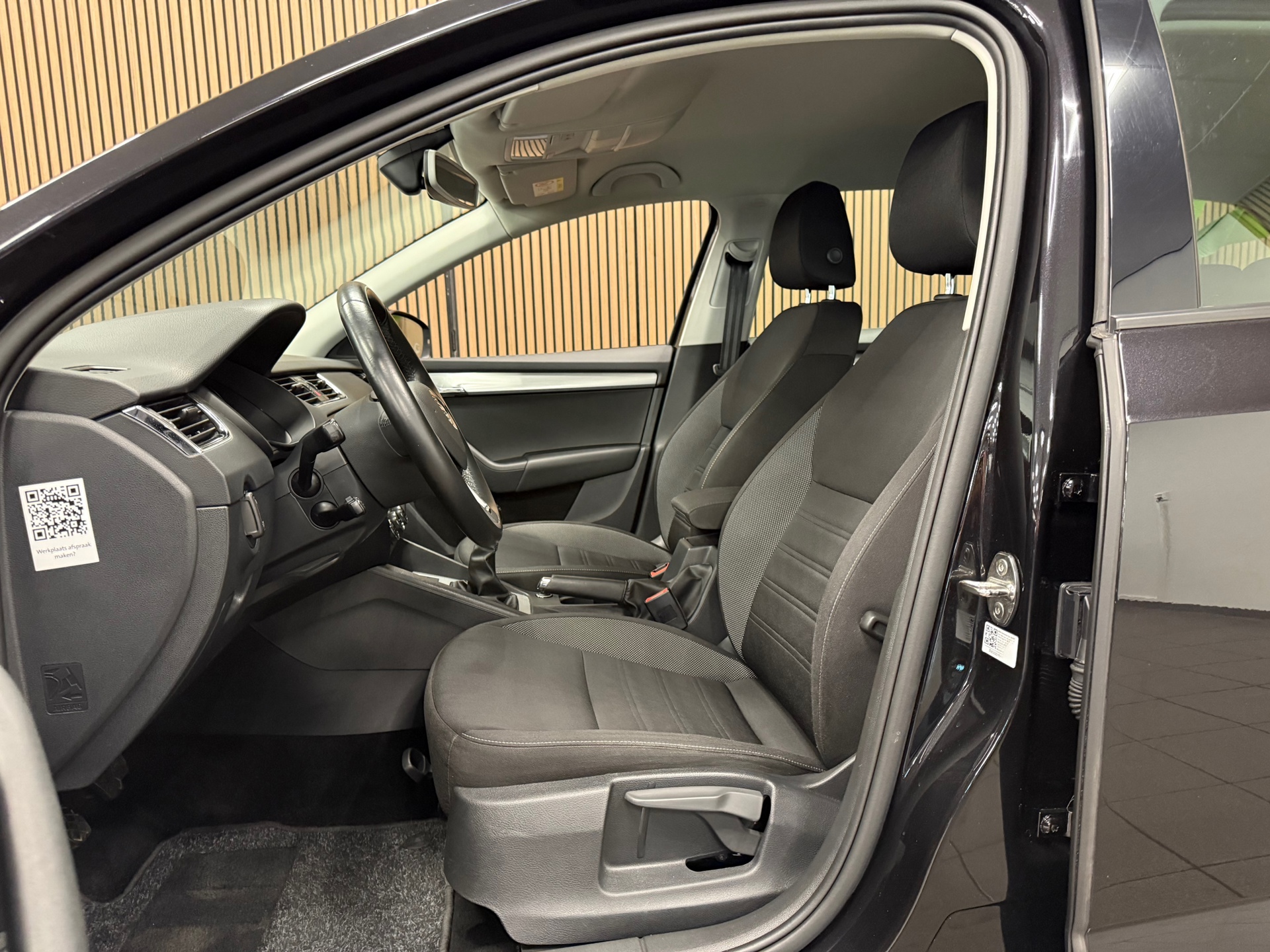 https://www.autokooy.nl//xml/images/46592317-11.JPG