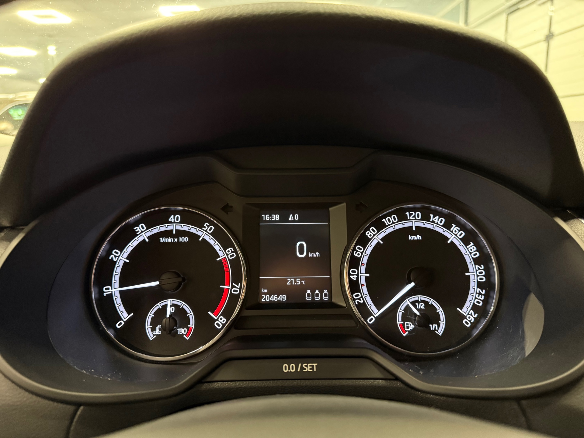 https://www.autokooy.nl//xml/images/46592317-14.JPG