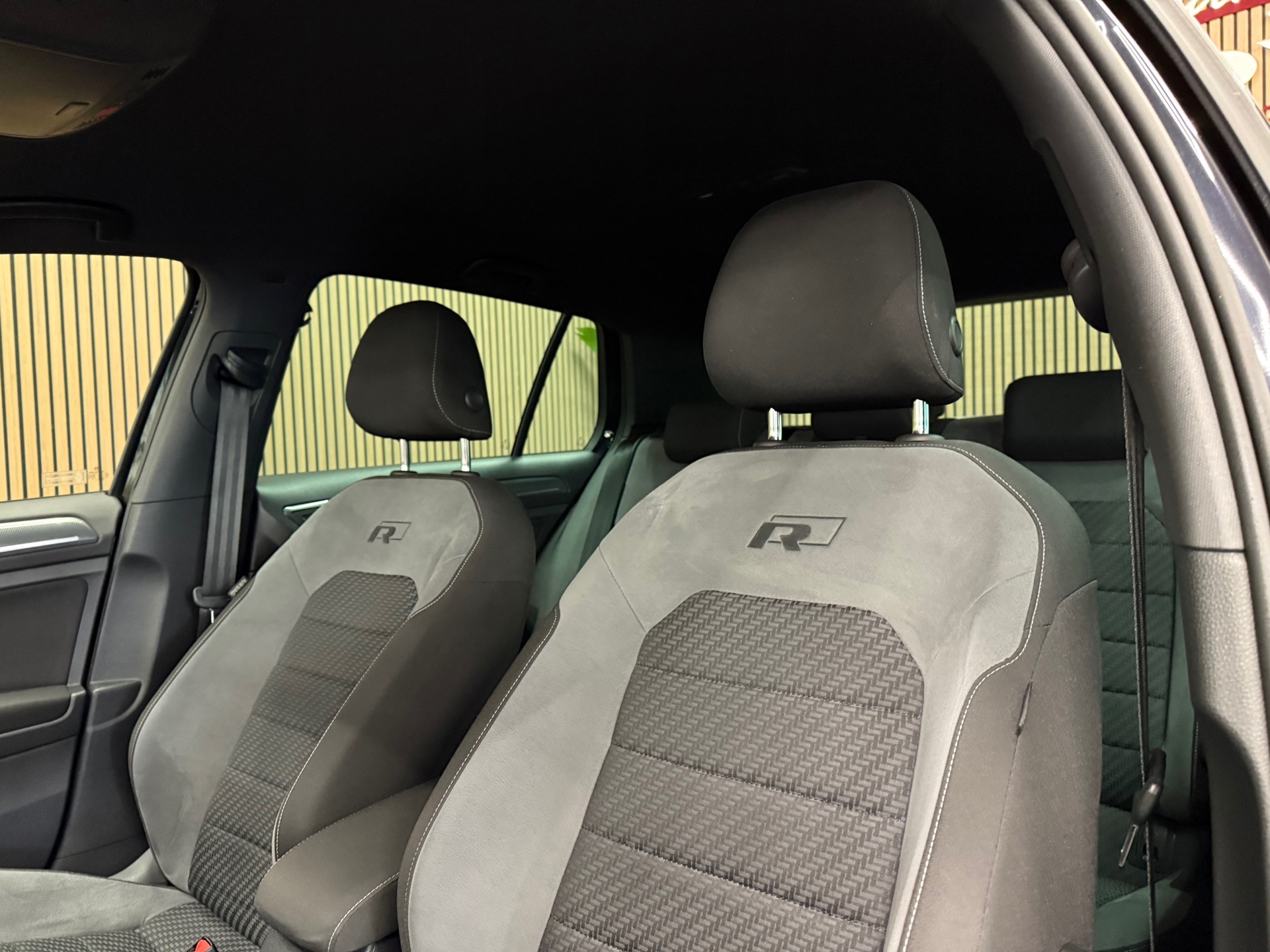 https://www.autokooy.nl//xml/images/46676354-12.JPG