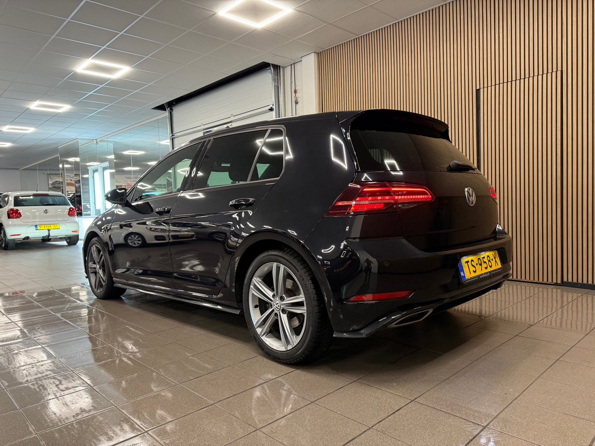 https://www.autokooy.nl//xml/images/46676354-3.JPG