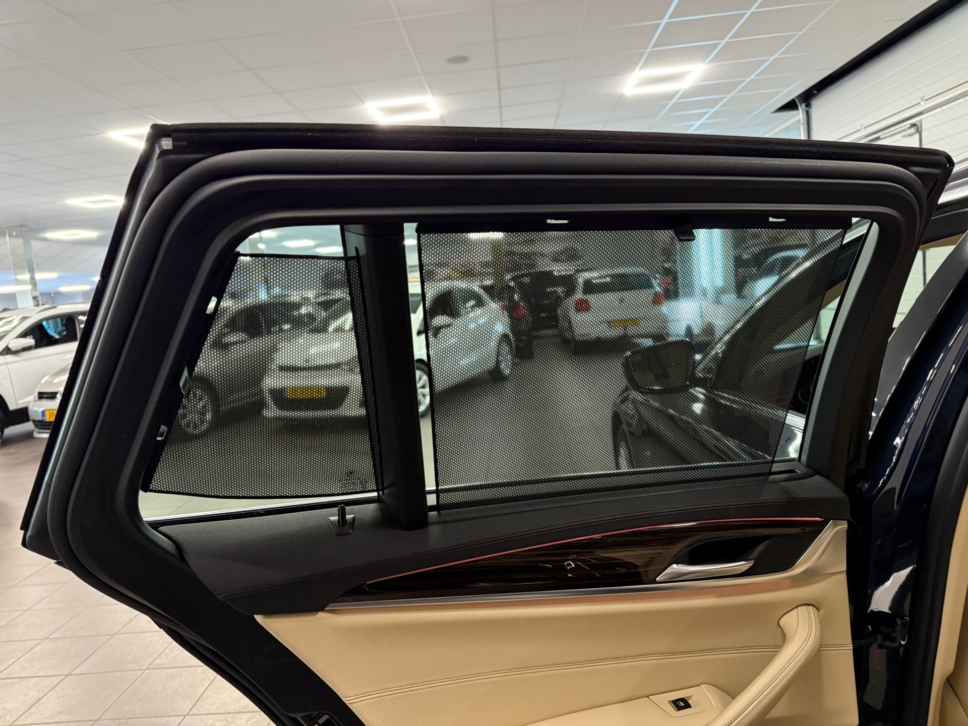 https://www.autokooy.nl//xml/images/46699302-23.JPG